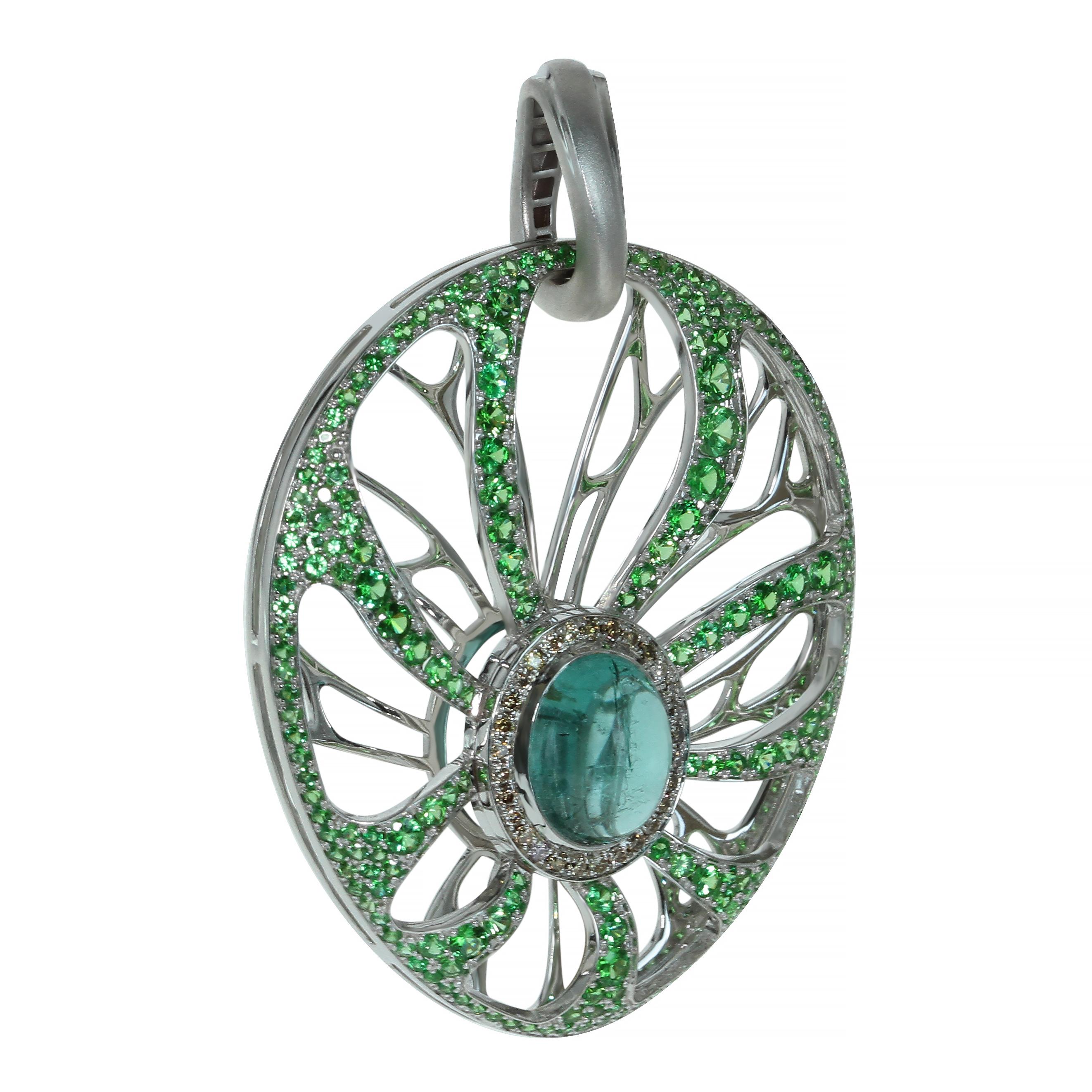 Diamond Tourmaline Tsavorite 18 Karat White Gold Ring Earrings Pendant Suite 6