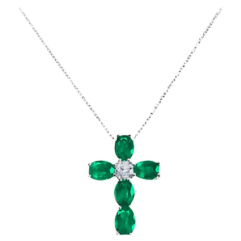 Diamond Town 1.49 Carat Oval Cut Emerald and Diamond Cross Pendant in 18k Gold For Sale
