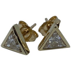 Diamond Stud Trillion Earrings 0.68 Carats E/VS Set in 14 Karat Yellow Gold