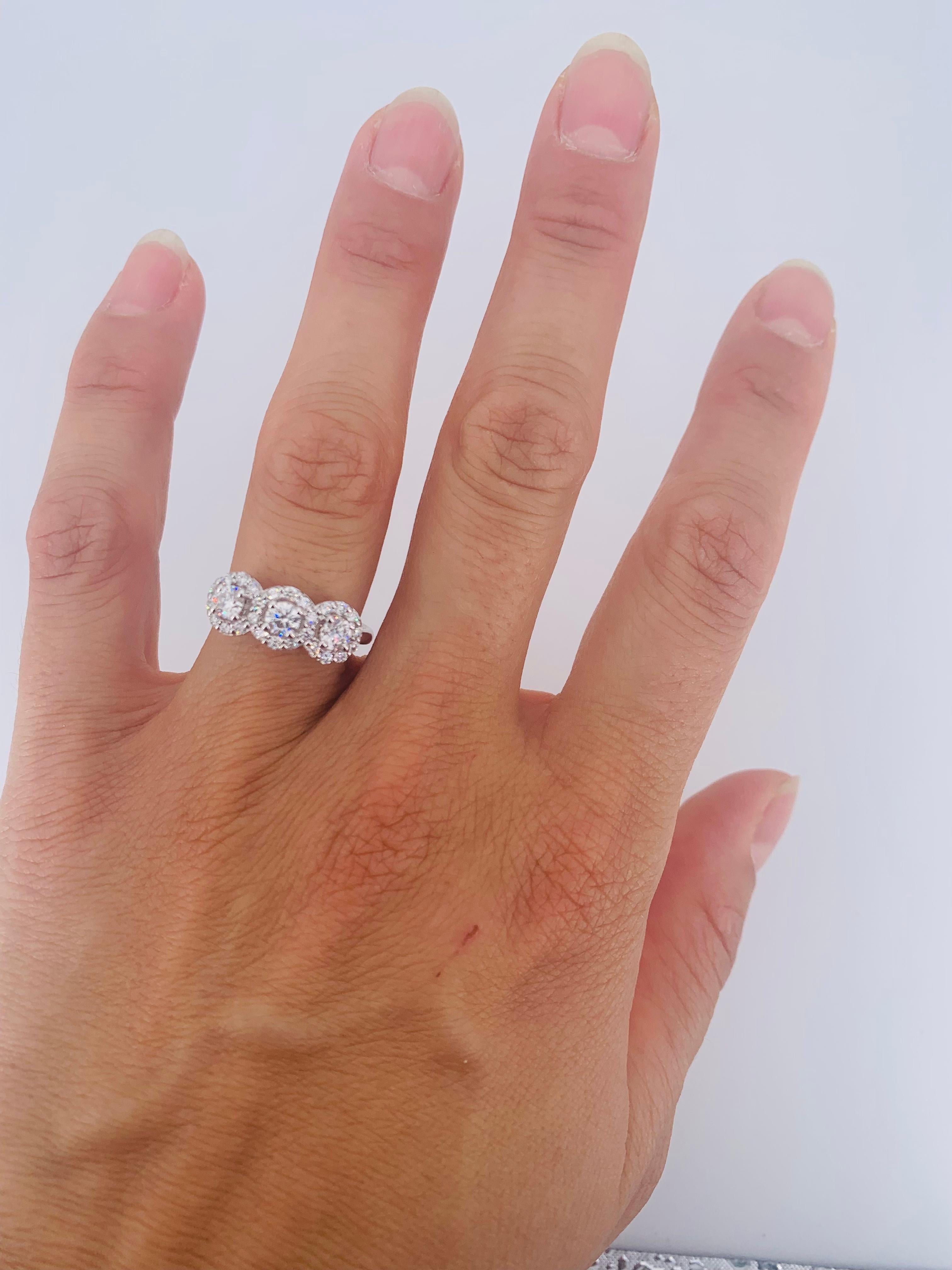 Round Cut Contemporary 0.50 Carat Diamond Trilogy Ring For Sale