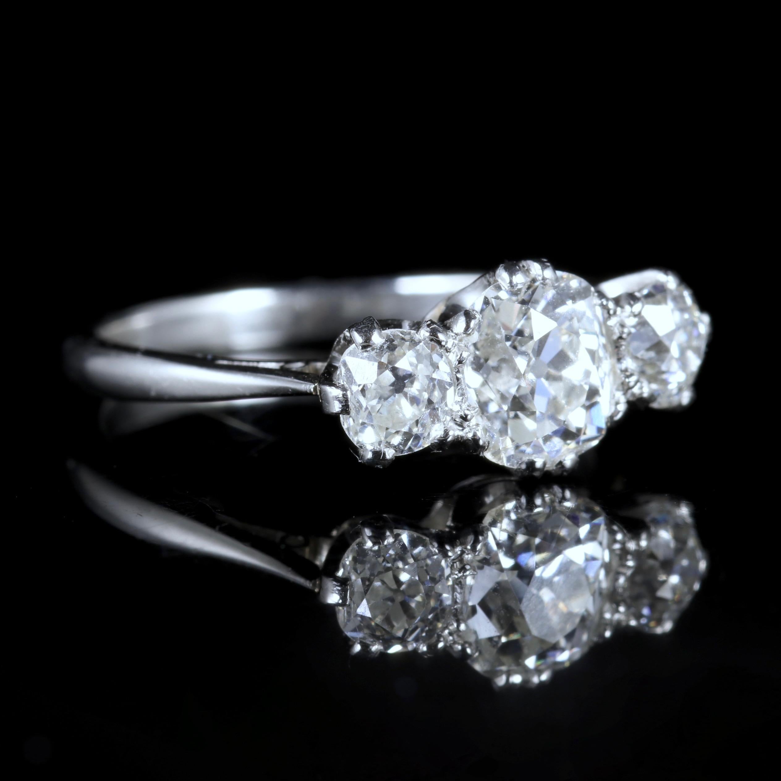  Diamond Trilogy Ring Platinum In Excellent Condition In Lancaster, Lancashire