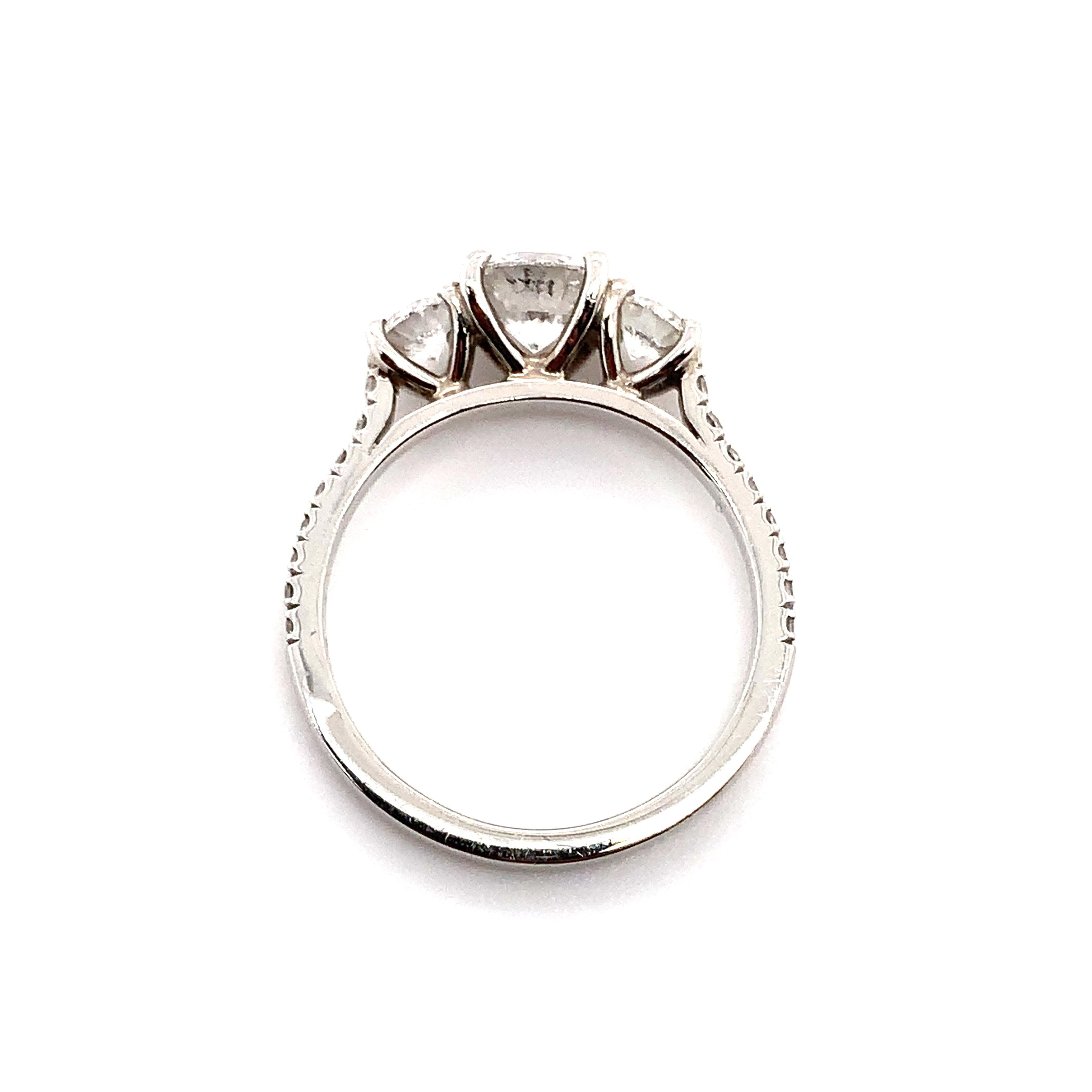 Diamond trilogy three stone engagement ring platinum For Sale 1
