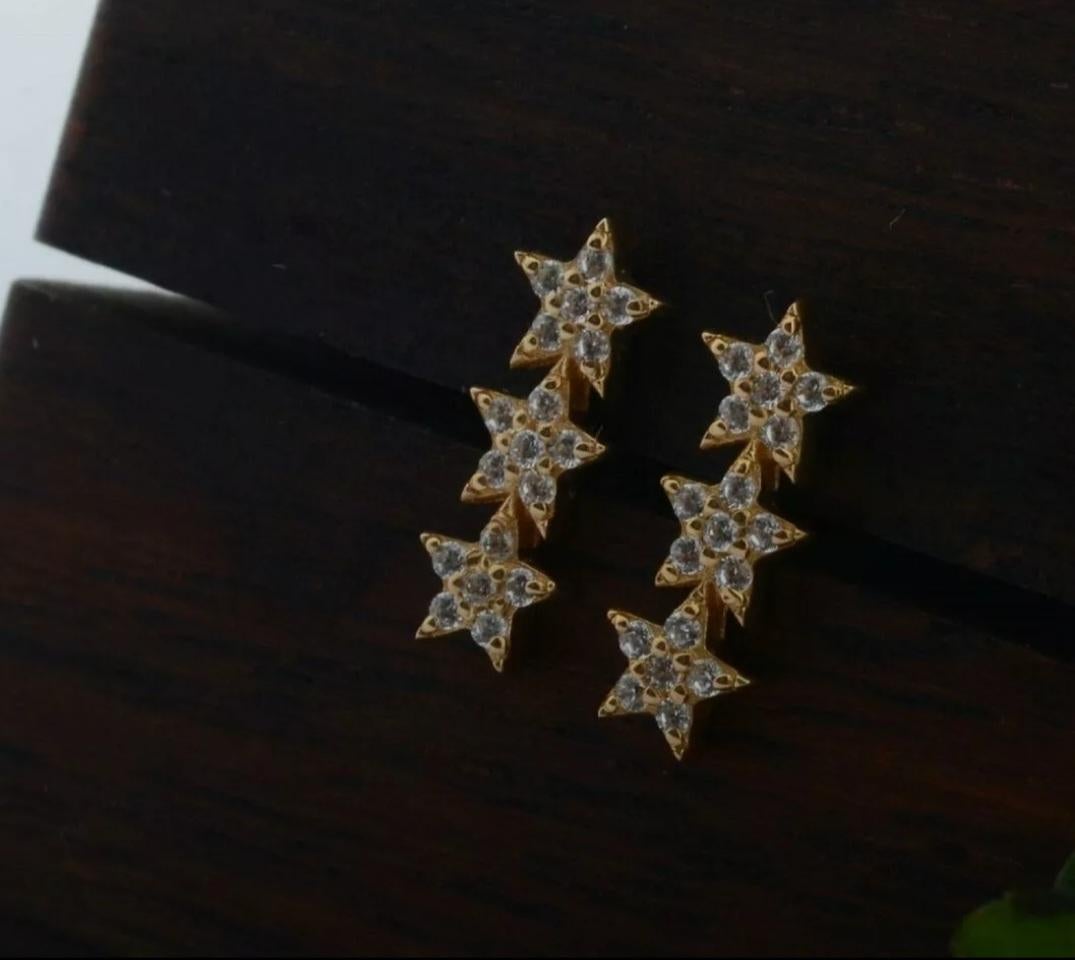 Diamond Triple Sparkling Stars Stud Earrings 14k Solid Gold Star Bar Jewelry. In New Condition For Sale In Chicago, IL
