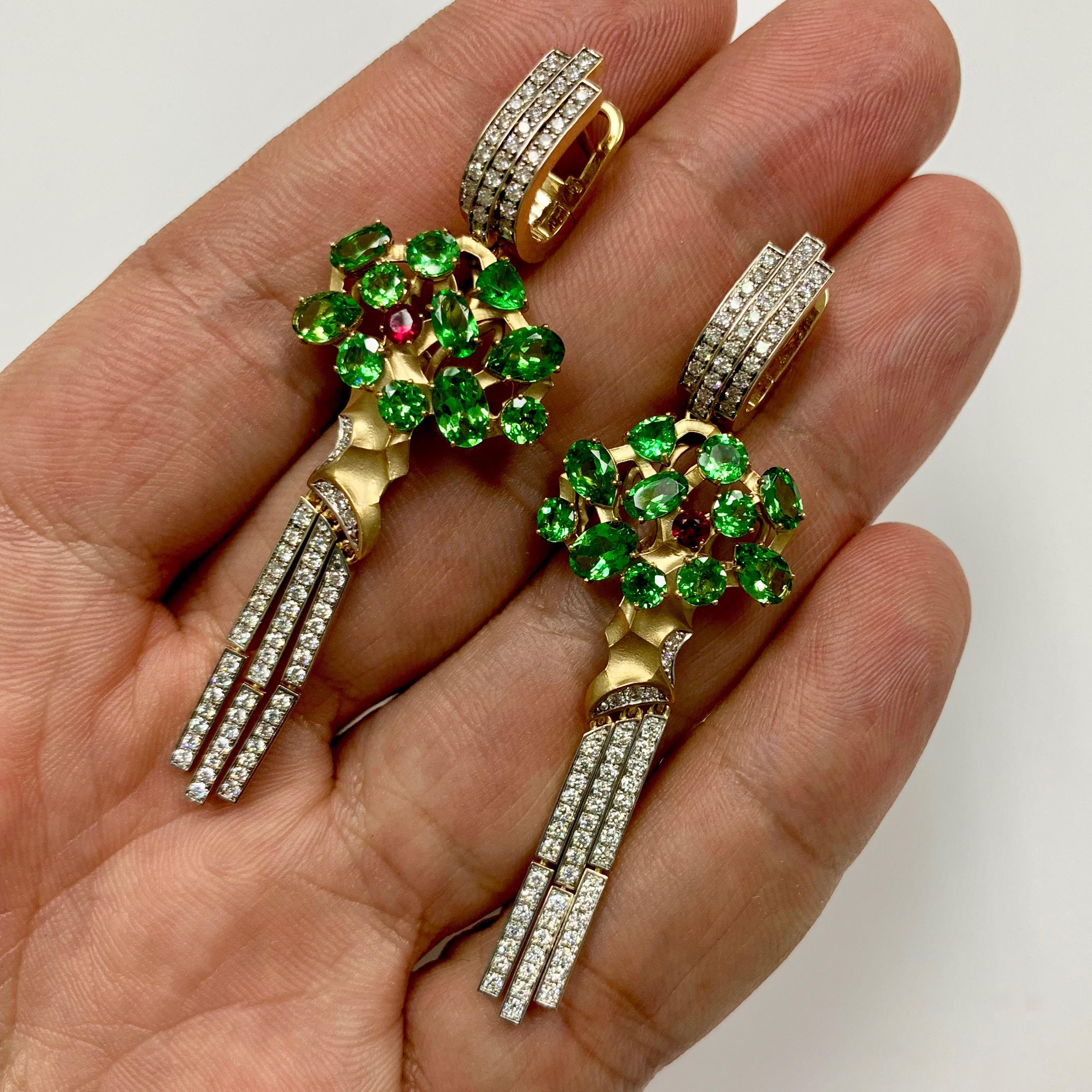 Contemporary Diamond Tsavorite 18 Karat Yellow Gold Eden Tree Earrings For Sale