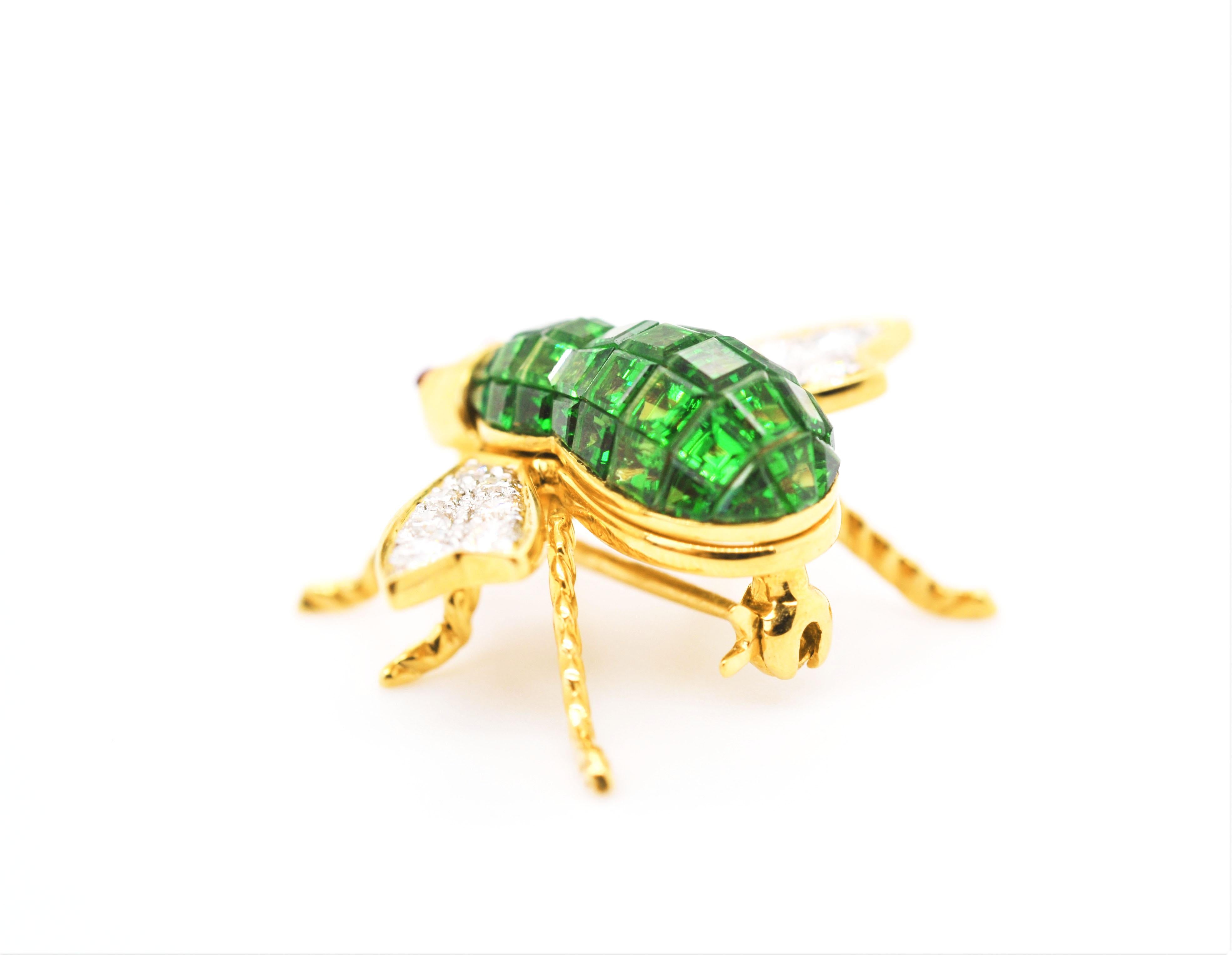 Modern Diamond, Tsavorite and Ruby Insect Brooch in 18 Karat Yellow Gold For Sale