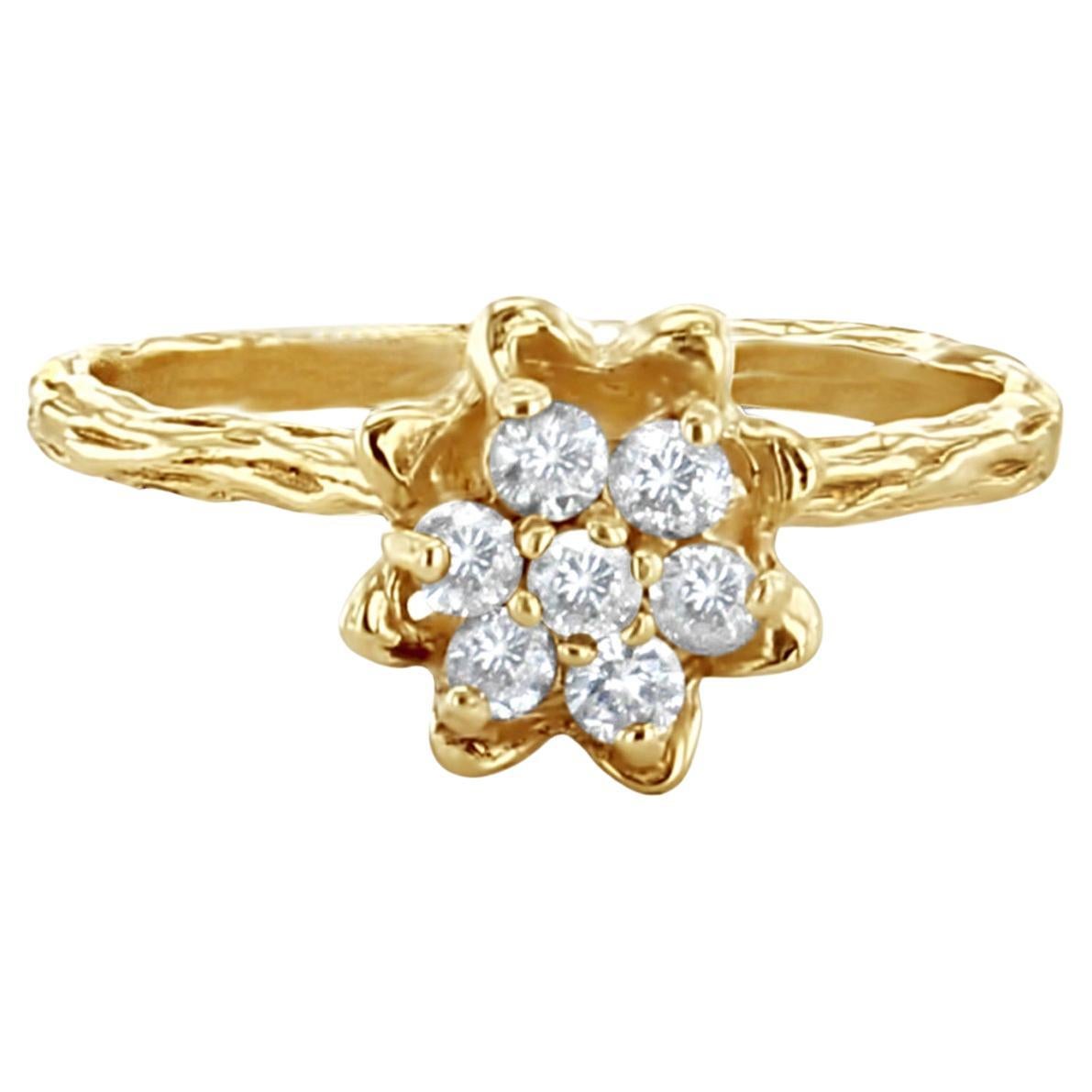 Anello con diamante a tulipano e fascia con corteccia in vendita