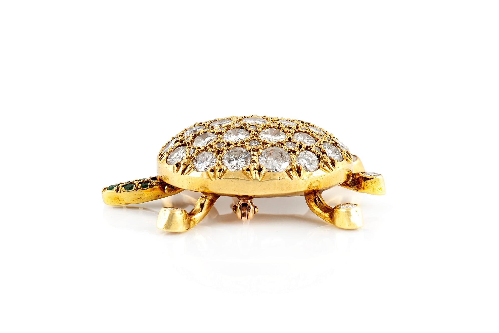 Diamond Turtle Brooch In Good Condition For Sale In New York, NY