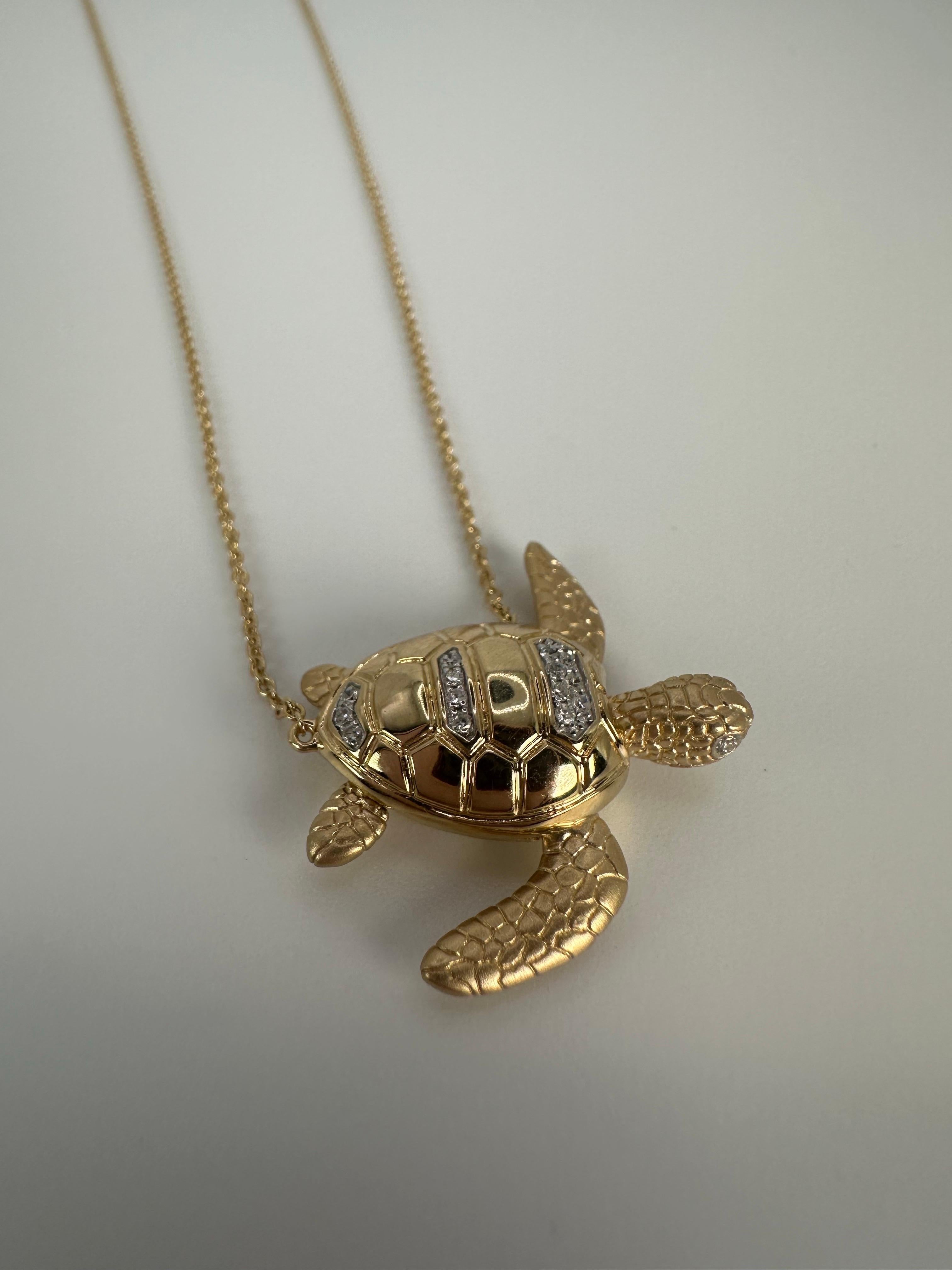 Brilliant Cut Diamond turtle movable large size turtle 14Kt gold For Sale