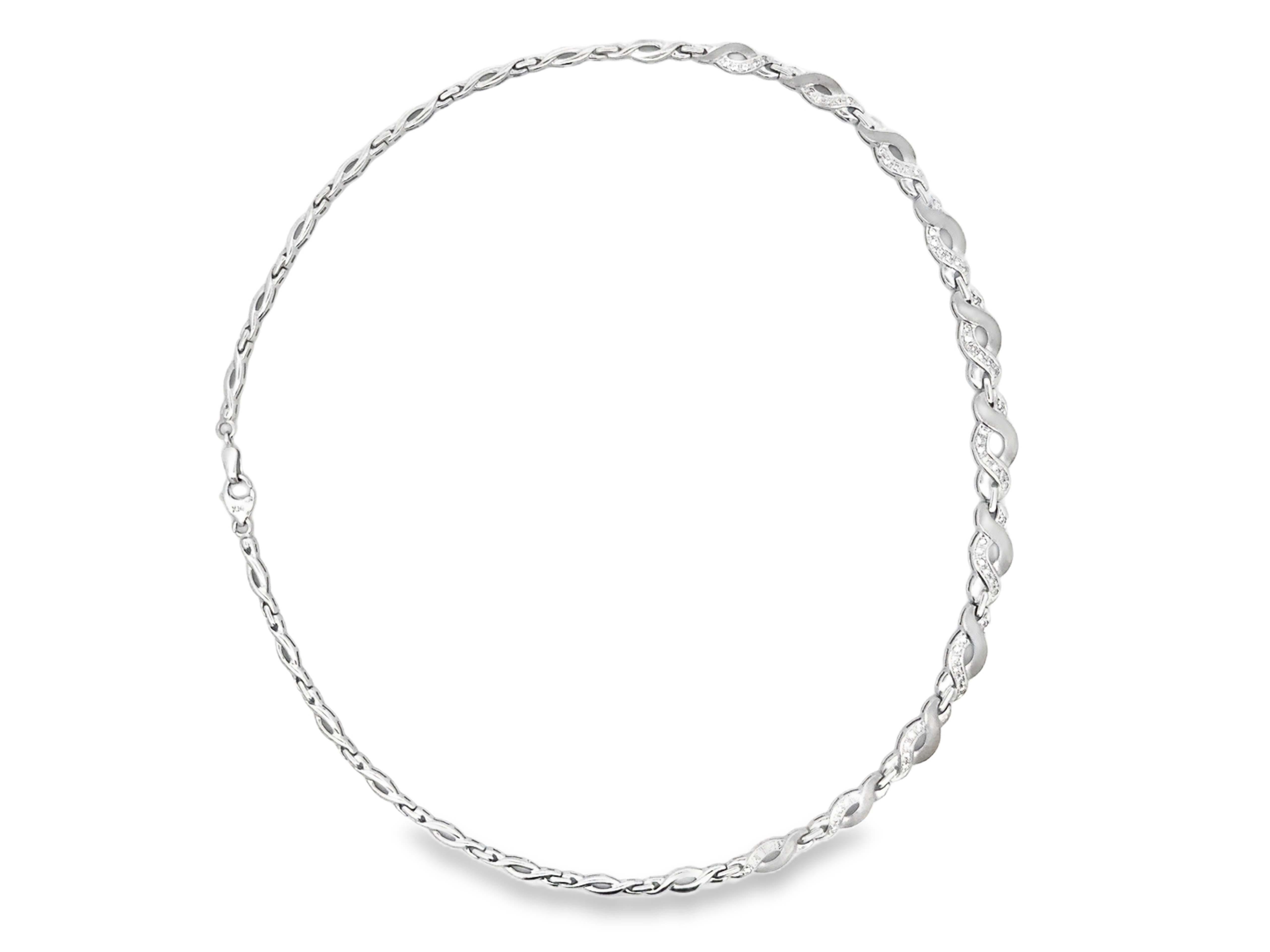 Collana Infinity con diamanti a torsione in oro bianco 14k In condizioni ottime in vendita a Honolulu, HI