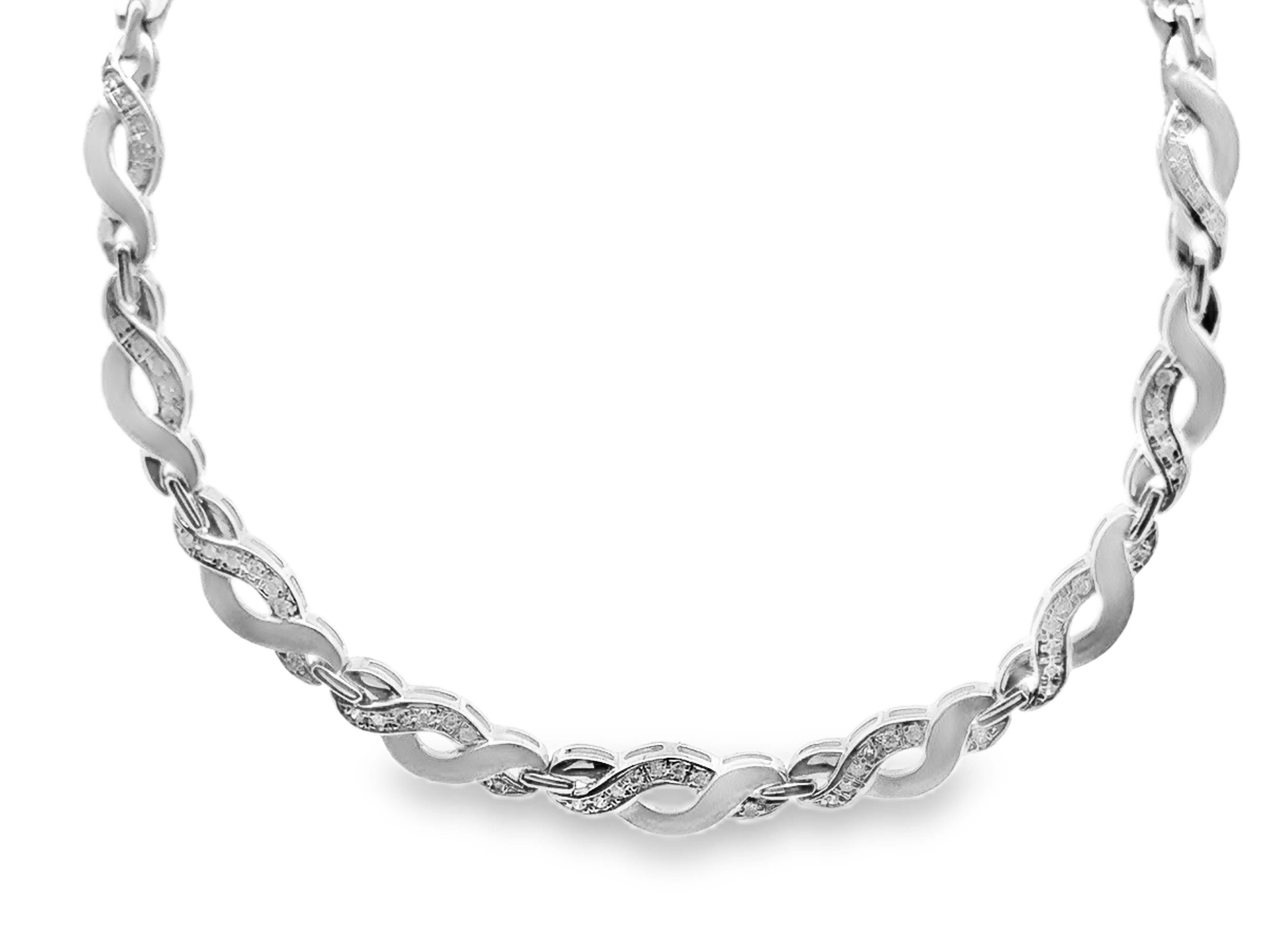 Collana Infinity con diamanti a torsione in oro bianco 14k in vendita 3