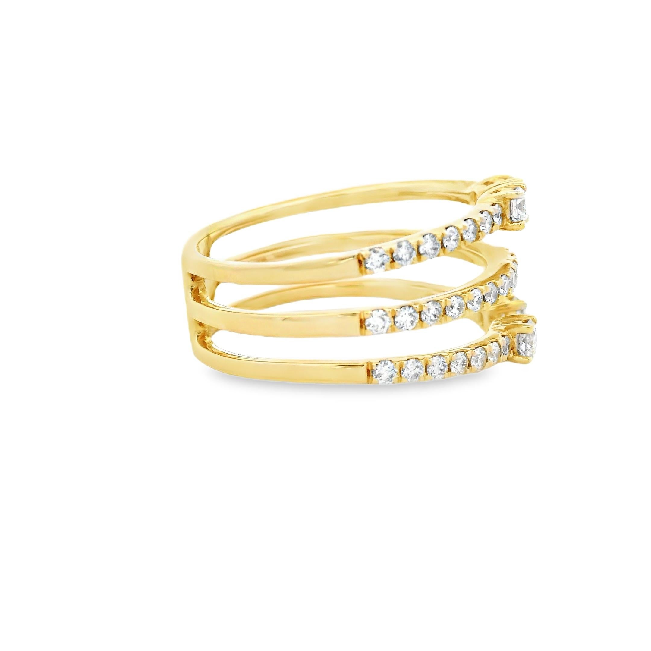 Bague torsadée en or jaune 14K avec 0.75 carats Taille 7 en vente 2