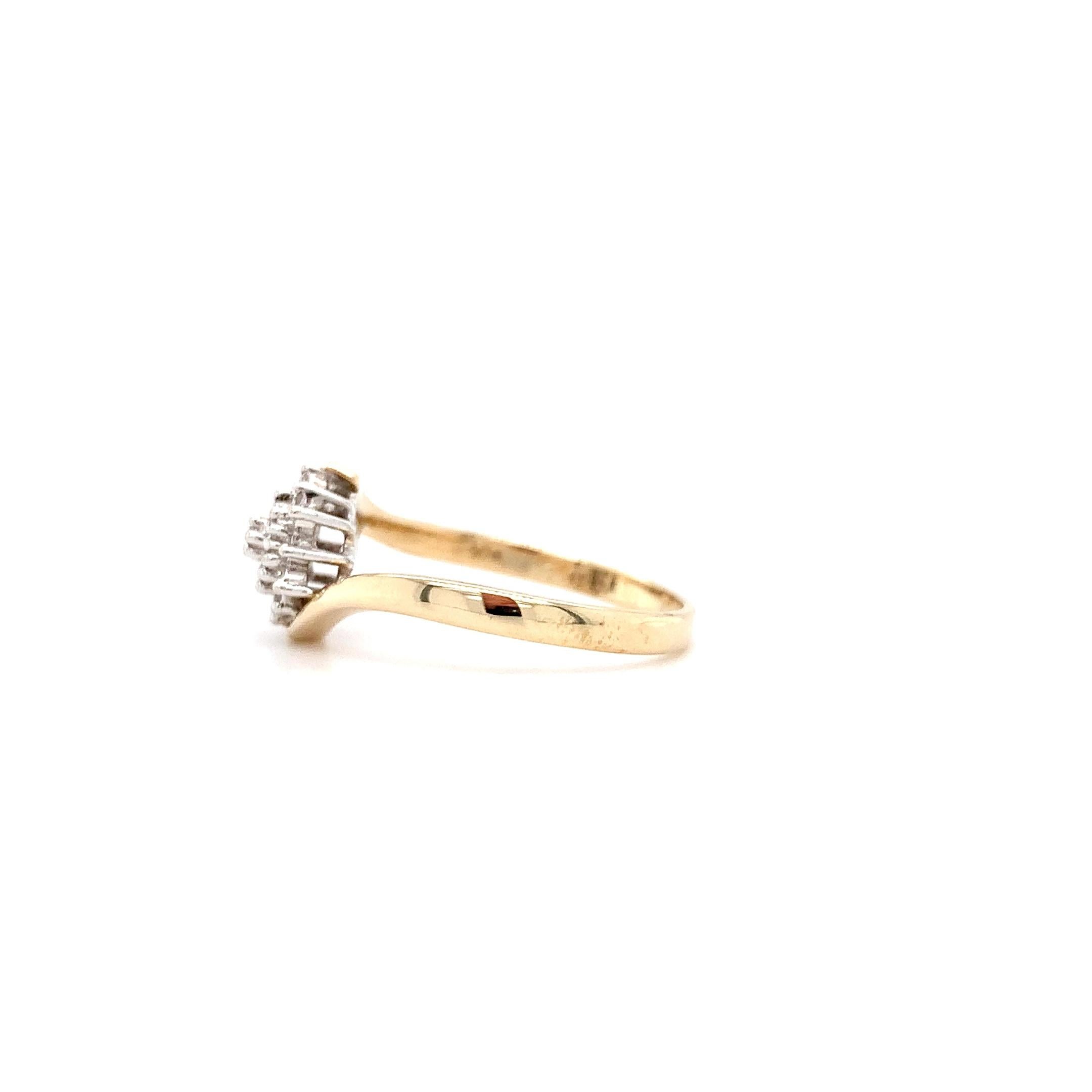 Diamond twisted chunky cluster engagement ring yellow gold For Sale 2