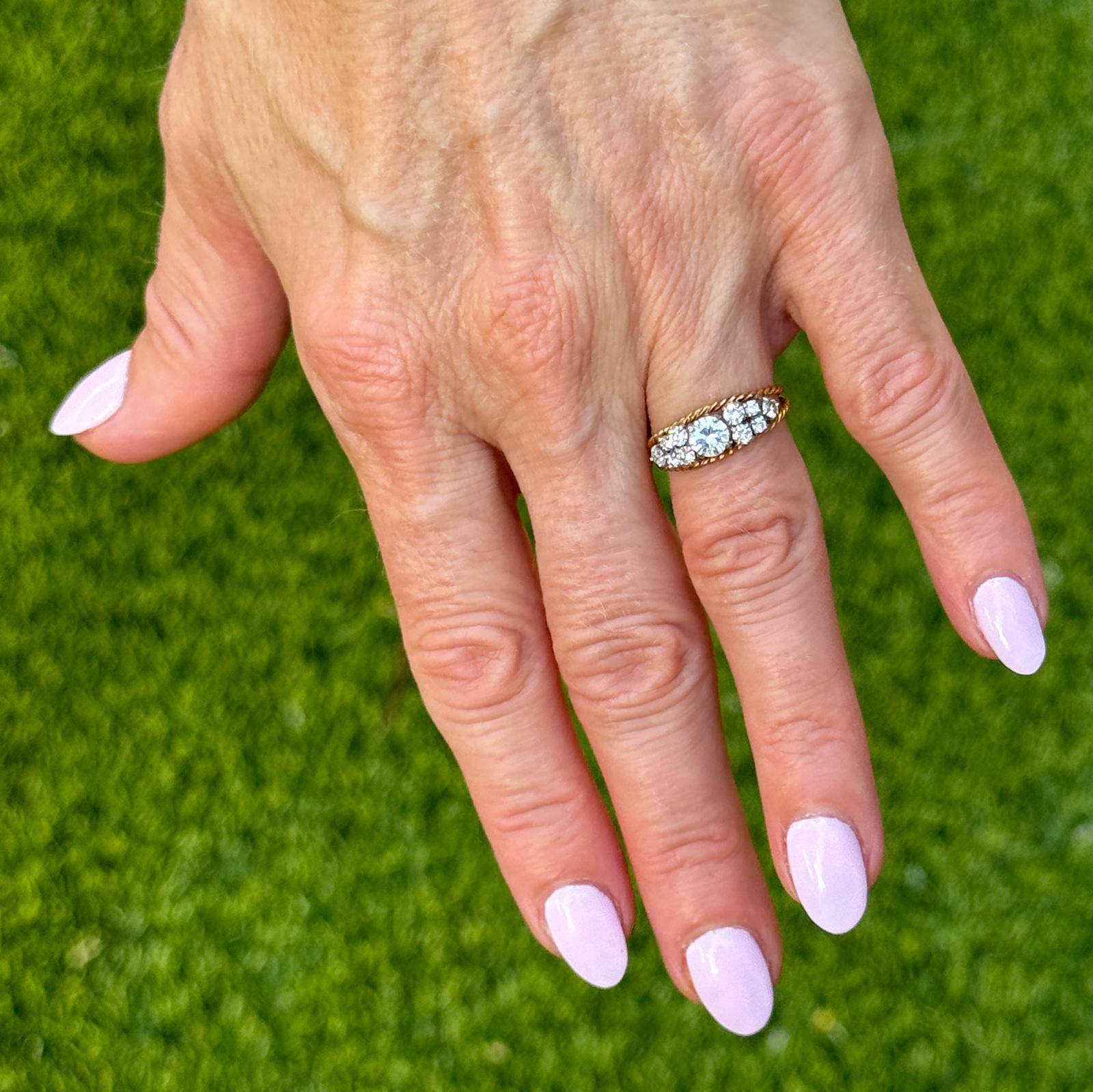 Diamant Zweifarbig 18 Karat Gold Gedrehtes Kabel Design Vintage Bang Ring (Brillantschliff) im Angebot