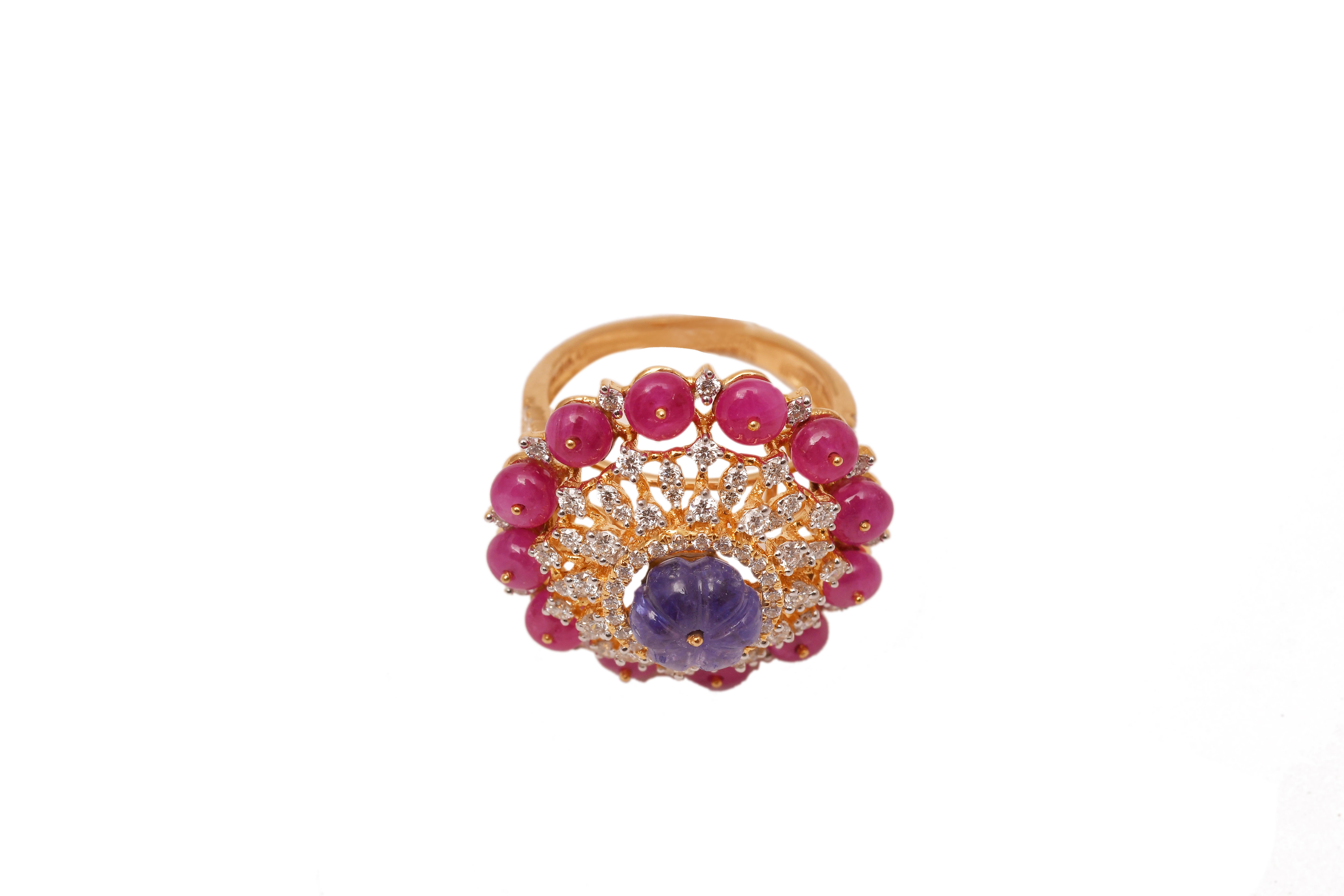 18k gold 1.20cts Diamond & 2.73cts Tz & 6.28cts Ruby Ring In New Condition For Sale In jaipur, IN