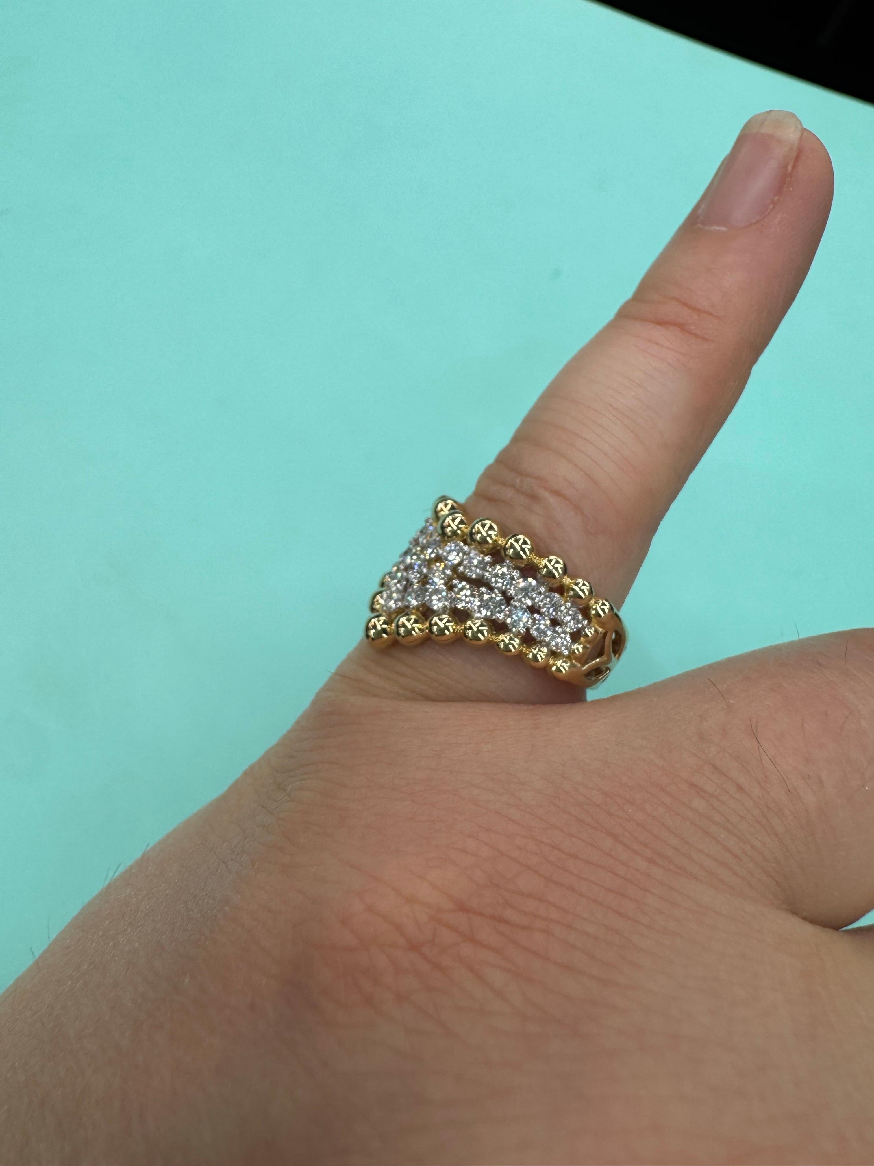 Diamant V Beaded Fashion Ring 0,92 Karat 14 Karat Gelbgold G-H SI 5,3 Gramm im Zustand „Neu“ im Angebot in New York, NY