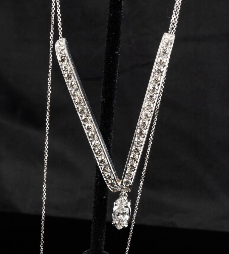 Diamond V Necklace Platinum and 14K White Gold 1.96 TDW For Sale at 1stDibs