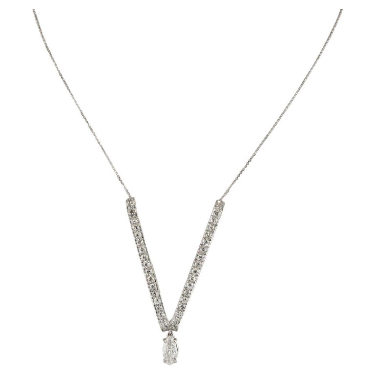 Diamond V Necklace Platinum and 14K White Gold 1.96 TDW For Sale at 1stDibs