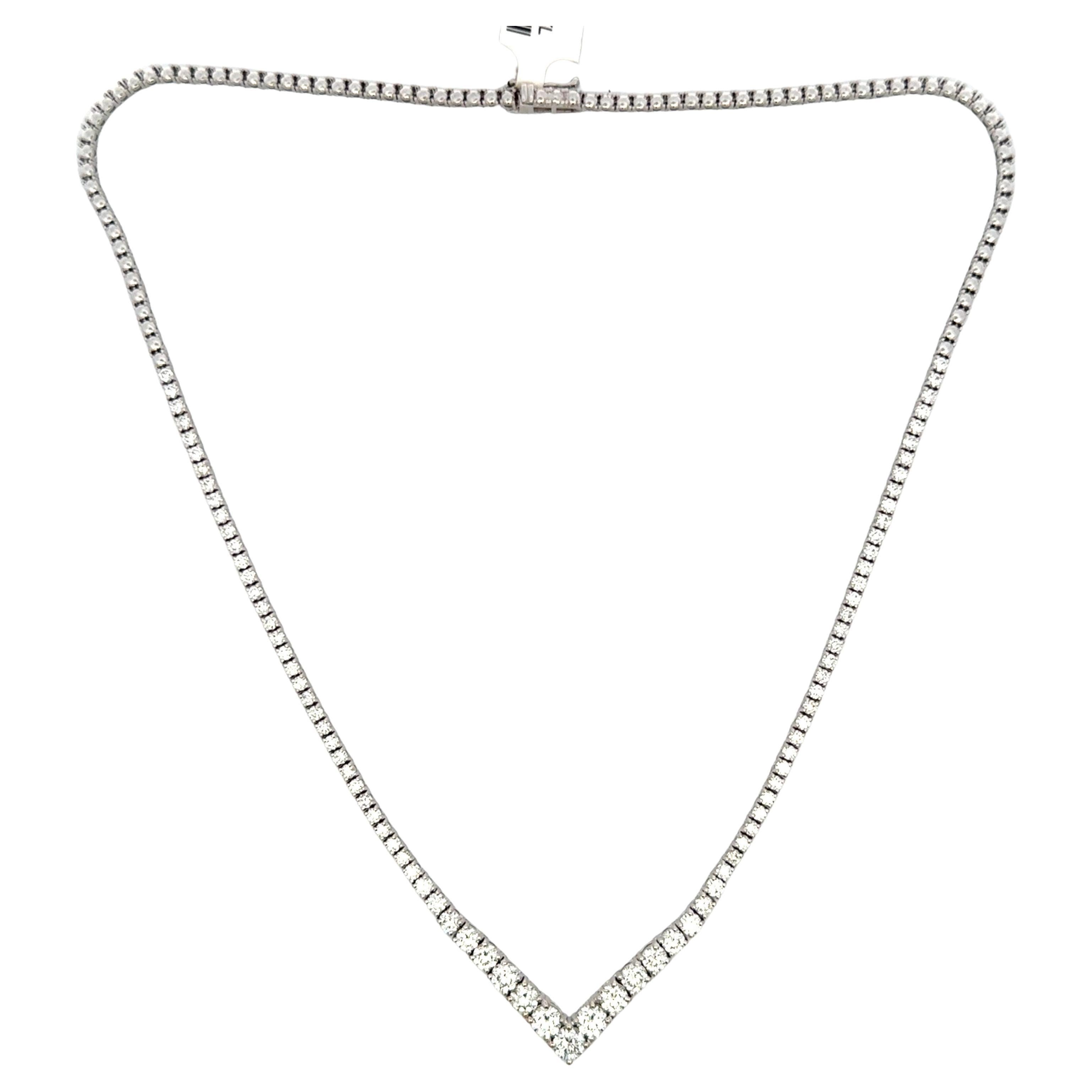 Diamant V-förmige abgestufte Halbweg-Tennis-Halskette mit Diamanten 5,40 Karat 14KT Weißgold im Angebot 4
