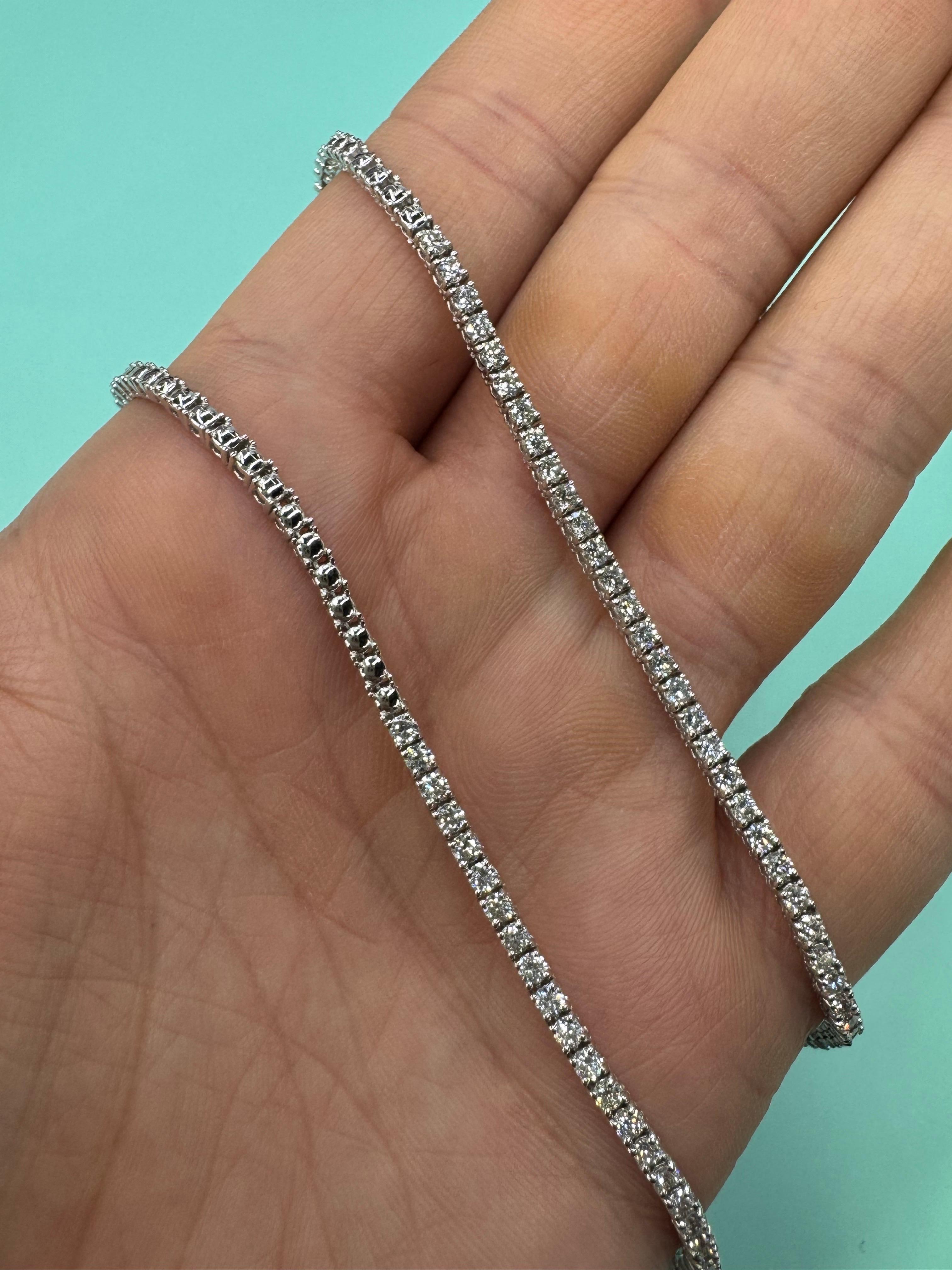 Diamant V-förmige abgestufte Halbweg-Tennis-Halskette mit Diamanten 5,40 Karat 14KT Weißgold im Angebot 2