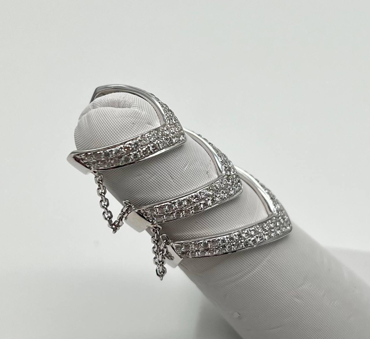 Women's Diamond V Shaped Chain Statement Chevron 18 Karat White Gold Pave Statement Ring For Sale