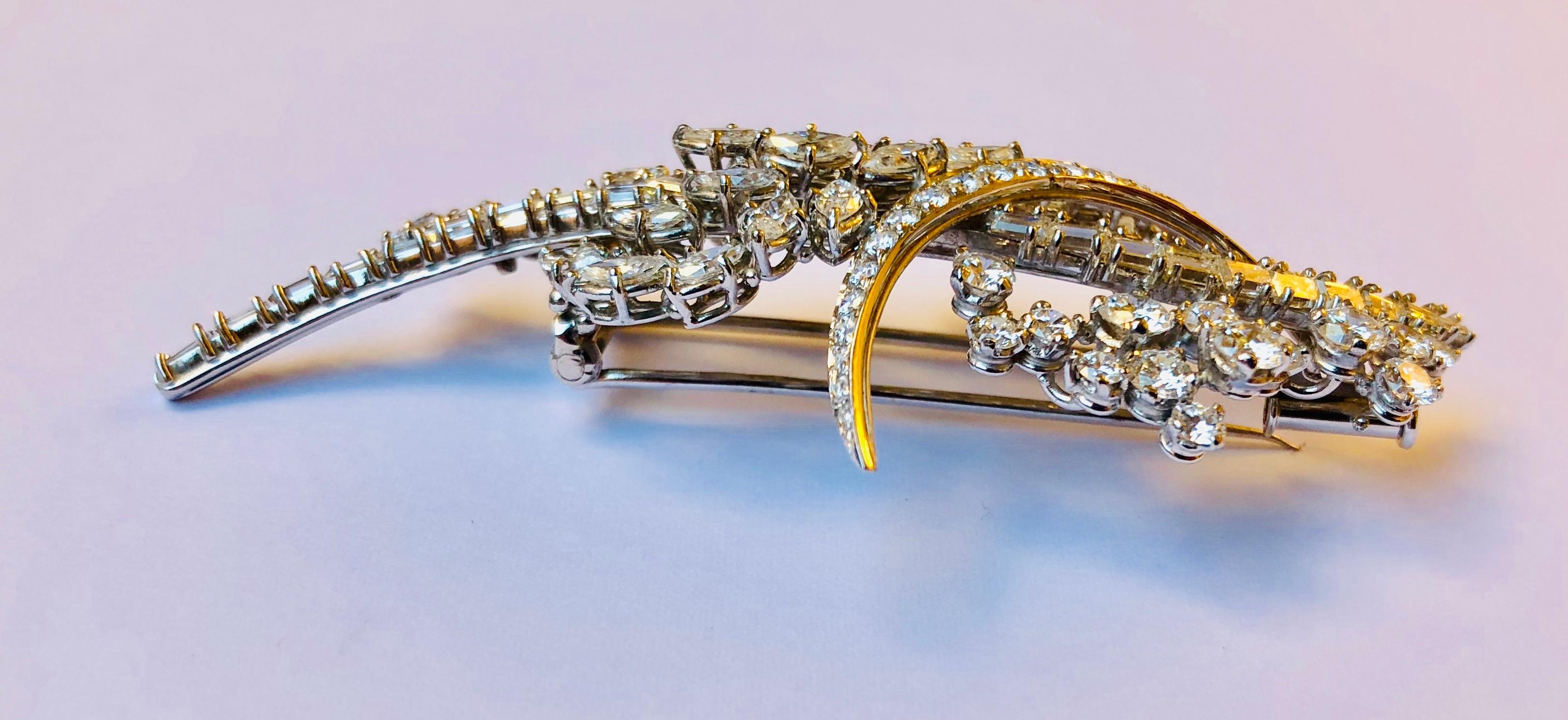 Round Cut Diamond Van der Veken High Jewelry Brooche For Sale