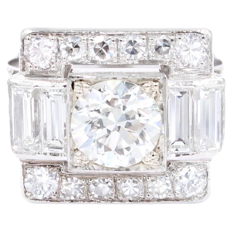 Bague vintage en diamant circa Vintage 1950 avec un diamant central de 1,08 carat  en vente