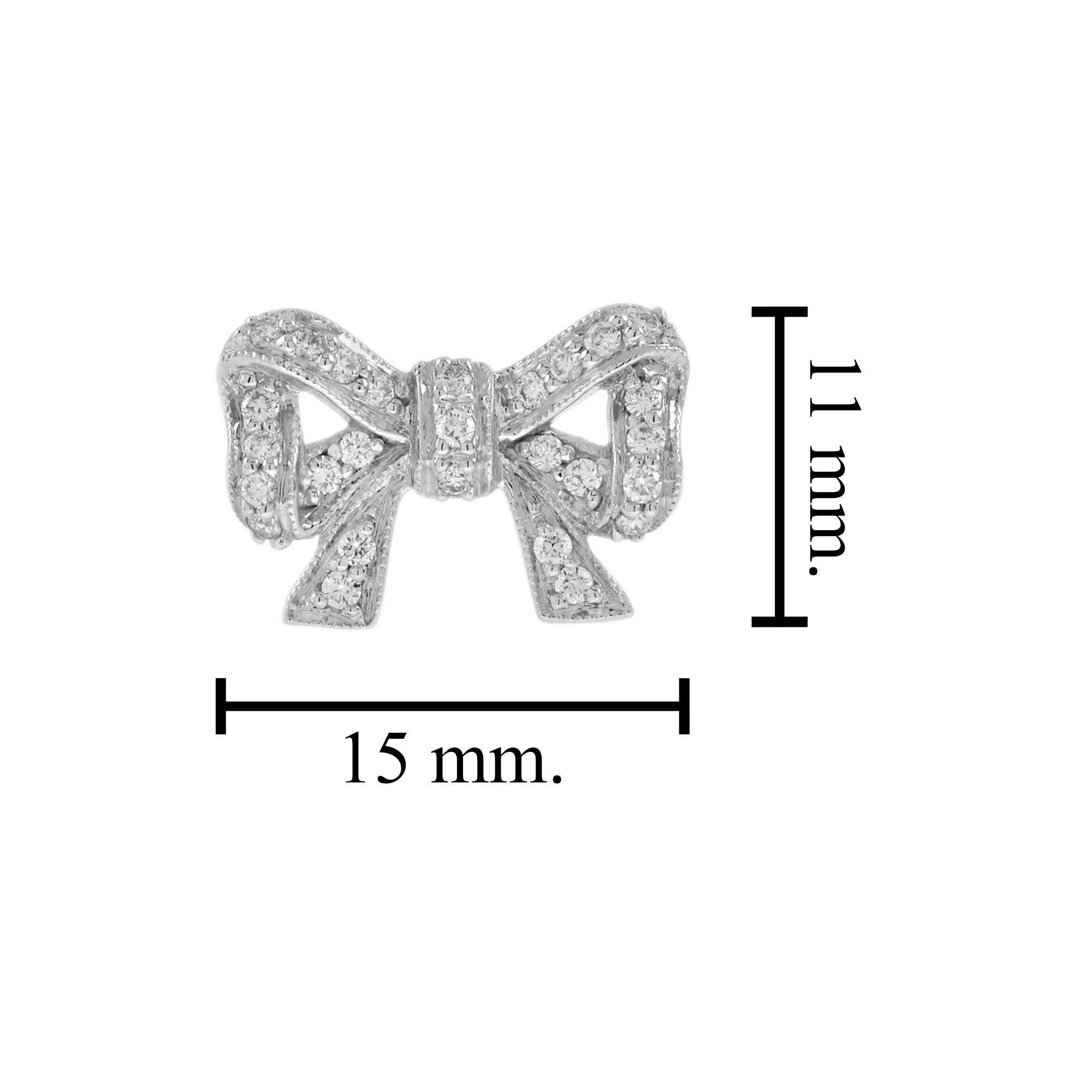 Diamond Vintage Style Bow Stud Earrings in 14k White Gold In New Condition For Sale In Bangkok, TH