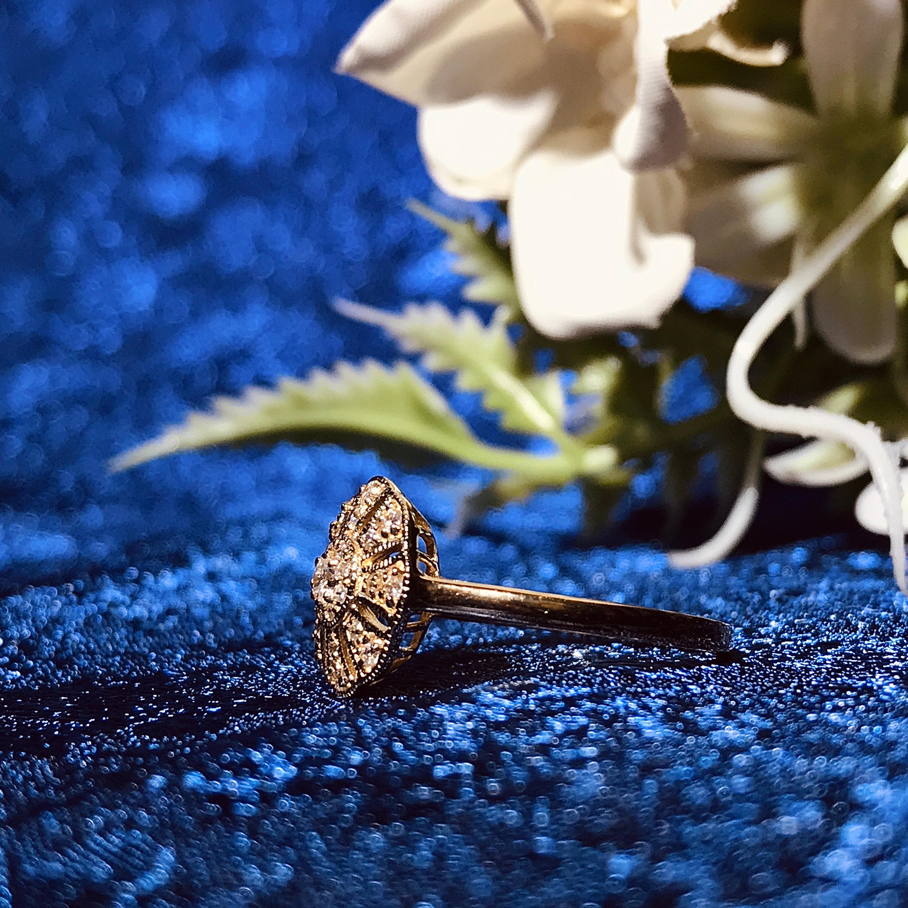 Round Cut Diamond Vintage Style Floral Cluster Ring in 14K Yellow Gold For Sale