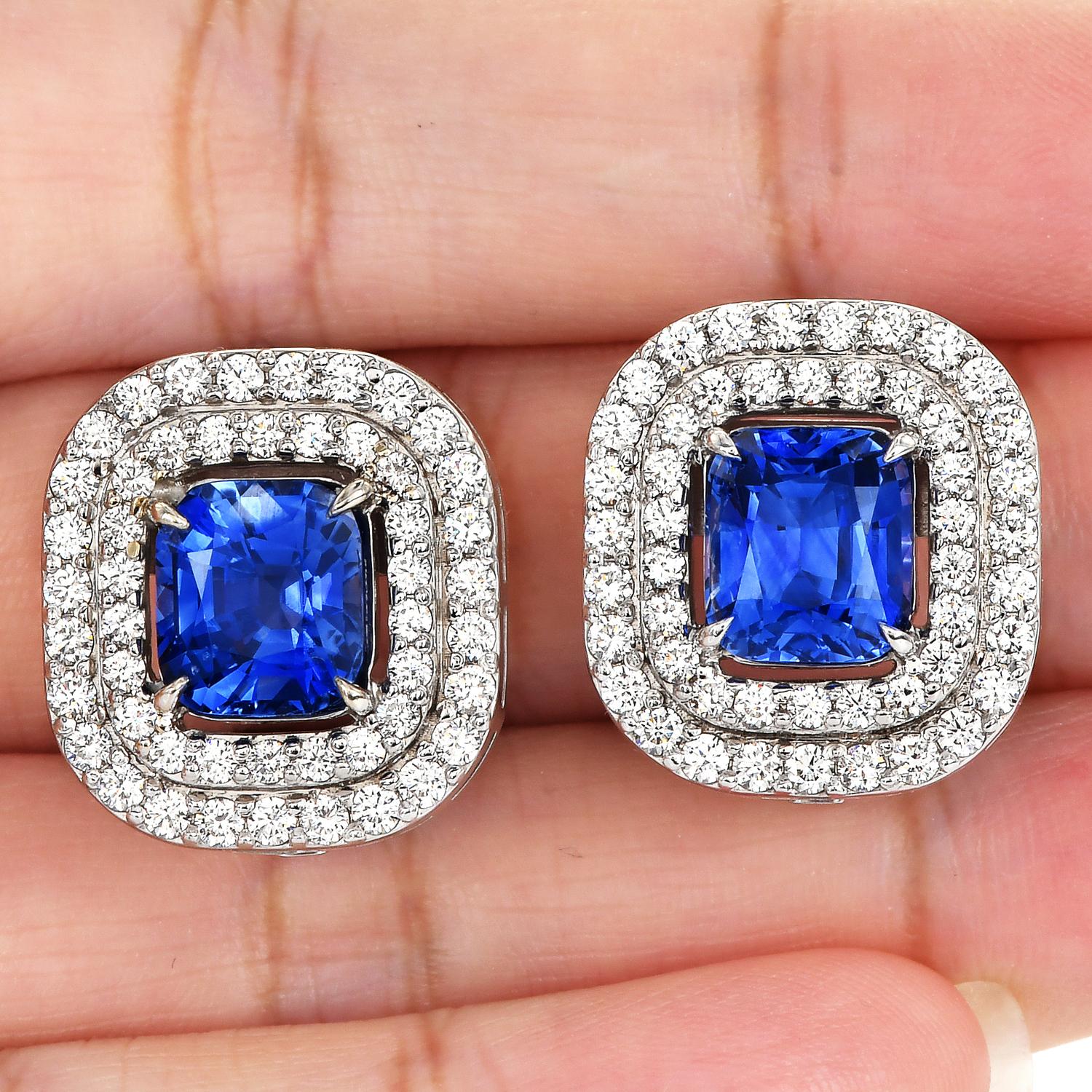 Diamond Vivid Blue Sapphire 18K White Gold Cushion Halo Clip on Earrings In Excellent Condition For Sale In Miami, FL