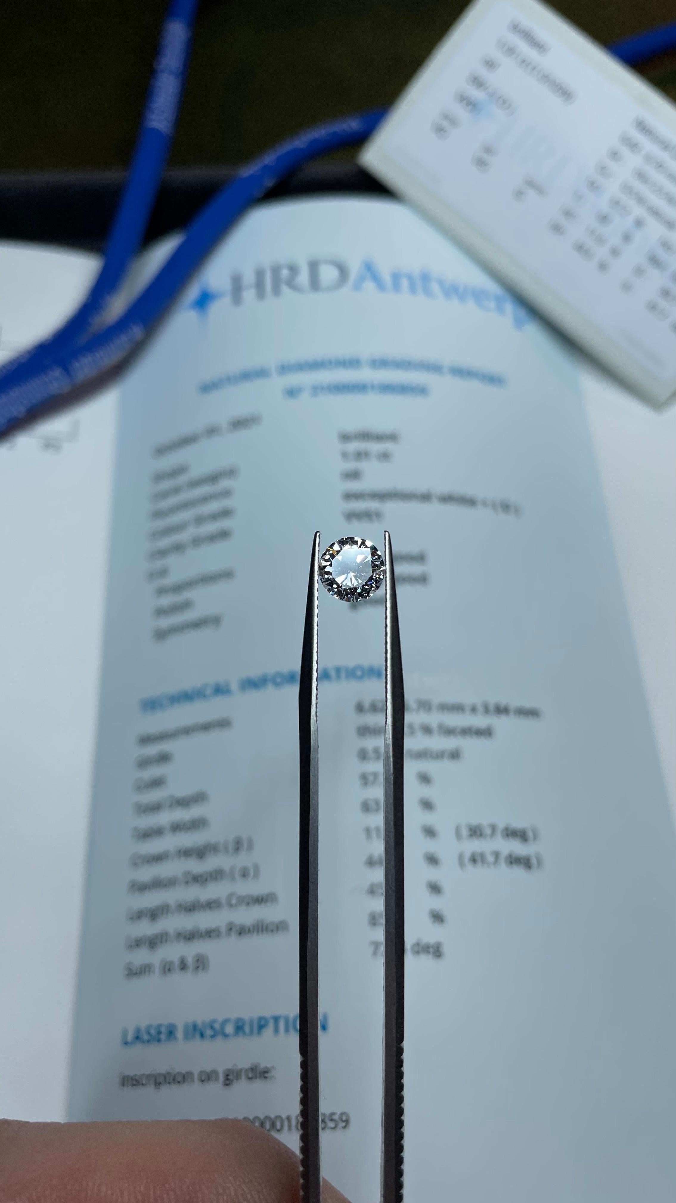 Diamond VVS1 Colour:D Certified HRD Antwerp 1.01ct For Sale 13