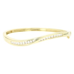 Diamond Wave Bangle Bracelet, 18 Karat Yellow Gold Round Brilliant 1.05 Carat