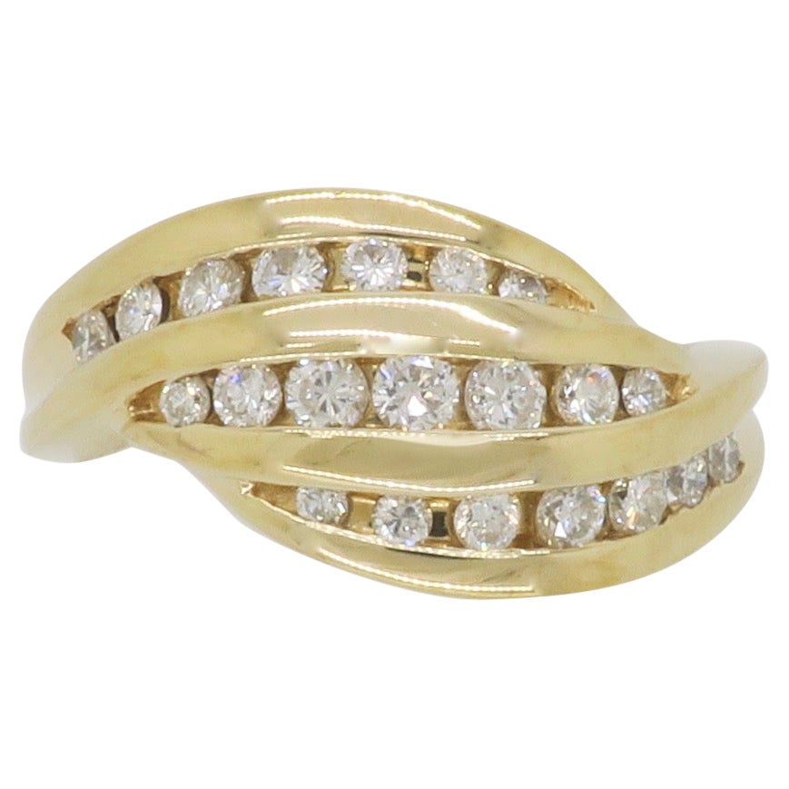Anello Cocktail con Onda di Diamante