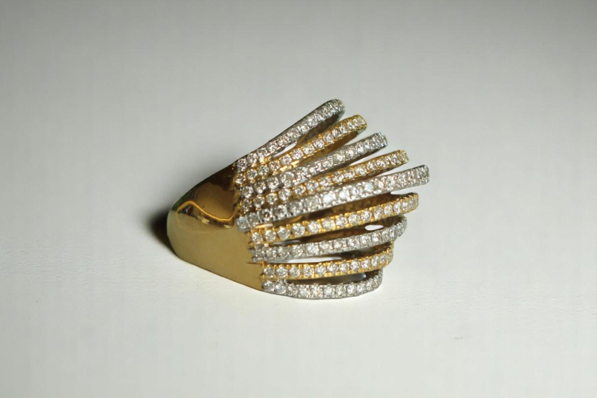 Bague jonc Wave Lines en or massif 14 carats avec diamants (certifiée) Pour femmes en vente