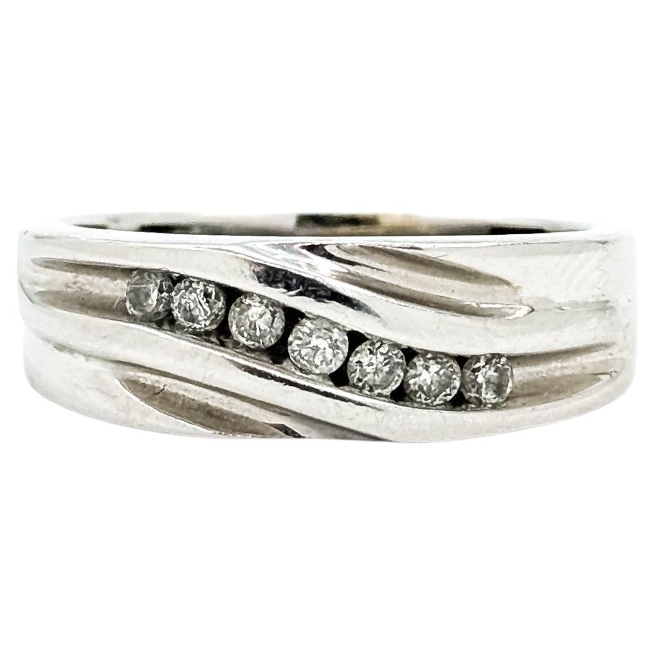 Anello Wave con diamante in oro bianco 10 carati