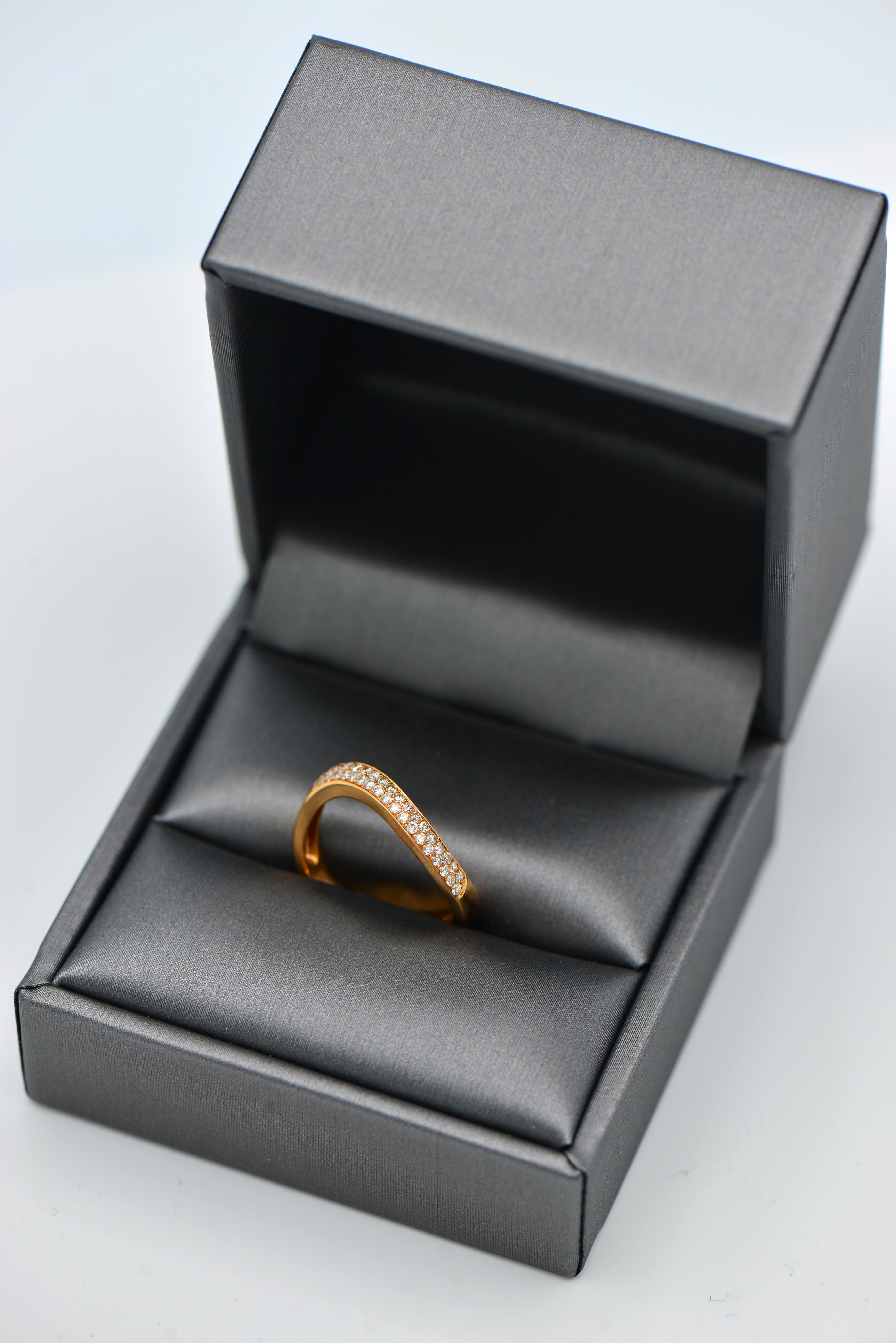 rose gold wave ring
