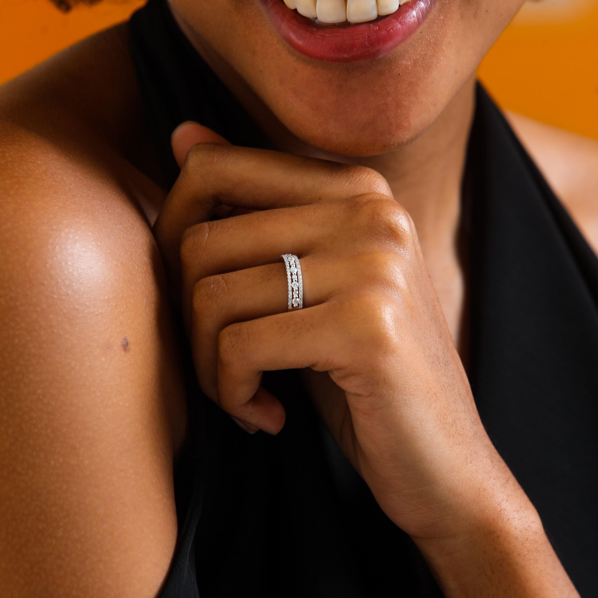 Modern Diamond Wedding Band 0.37ct For Sale
