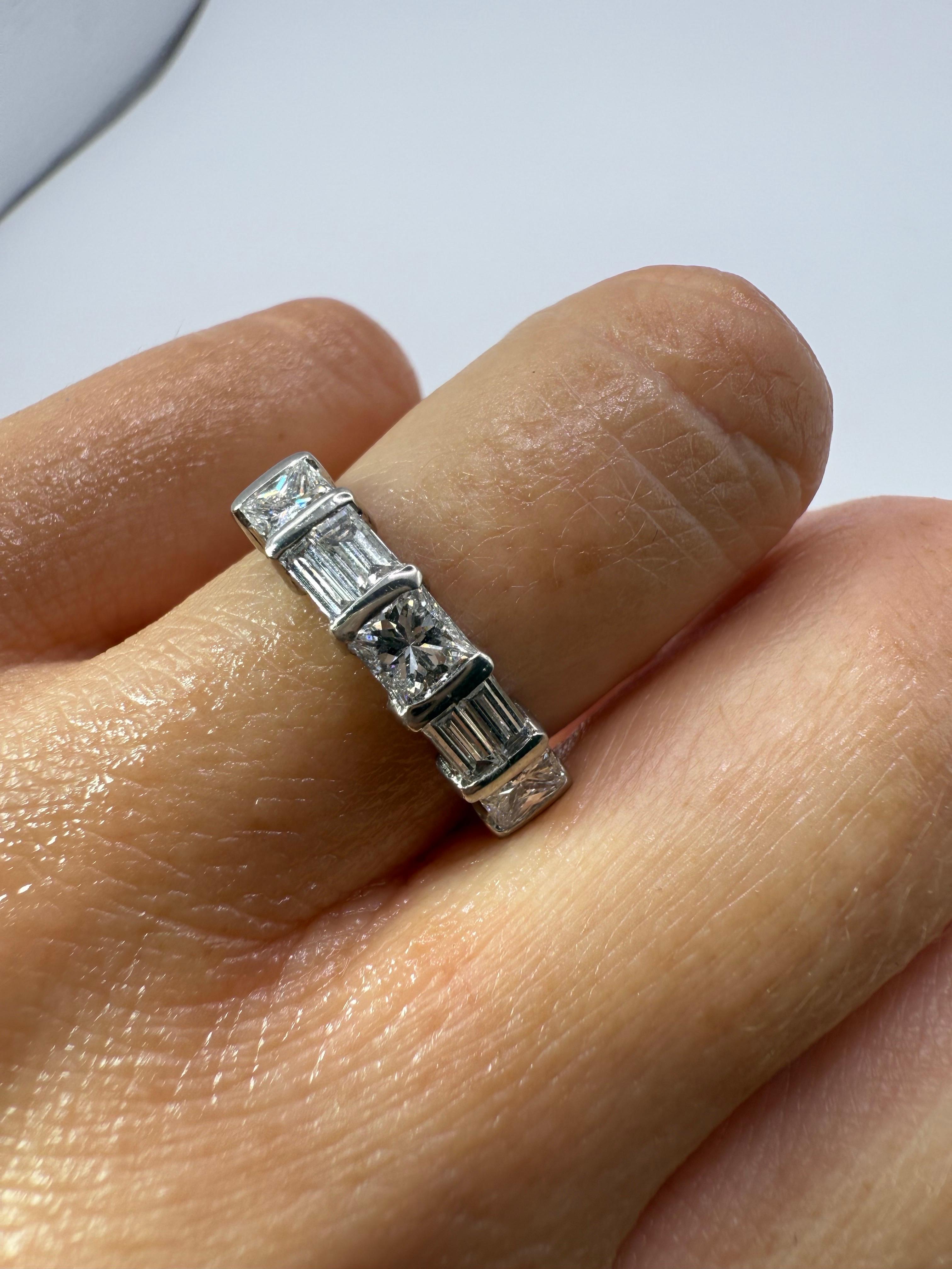 Diamant Ehering 1,20 Karat Platin Damen Diamantring (Carréschliff) im Angebot