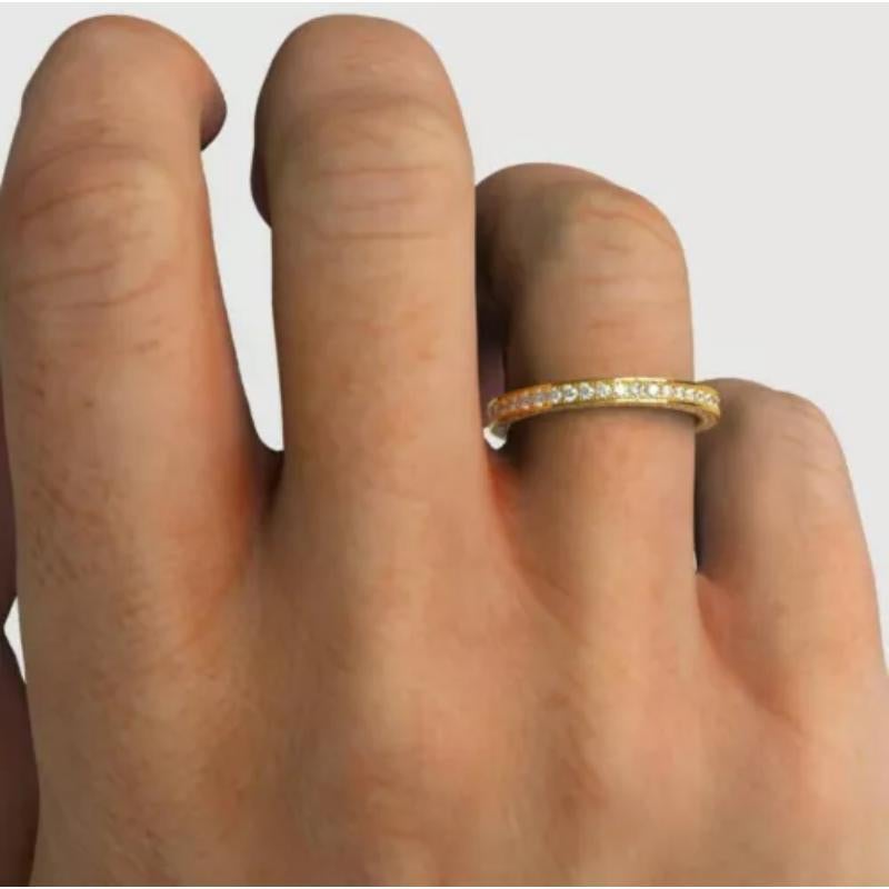 Diamond Wedding Band 14k Solid Yellow Gold Stacking Ring In New Condition For Sale In Chicago, IL