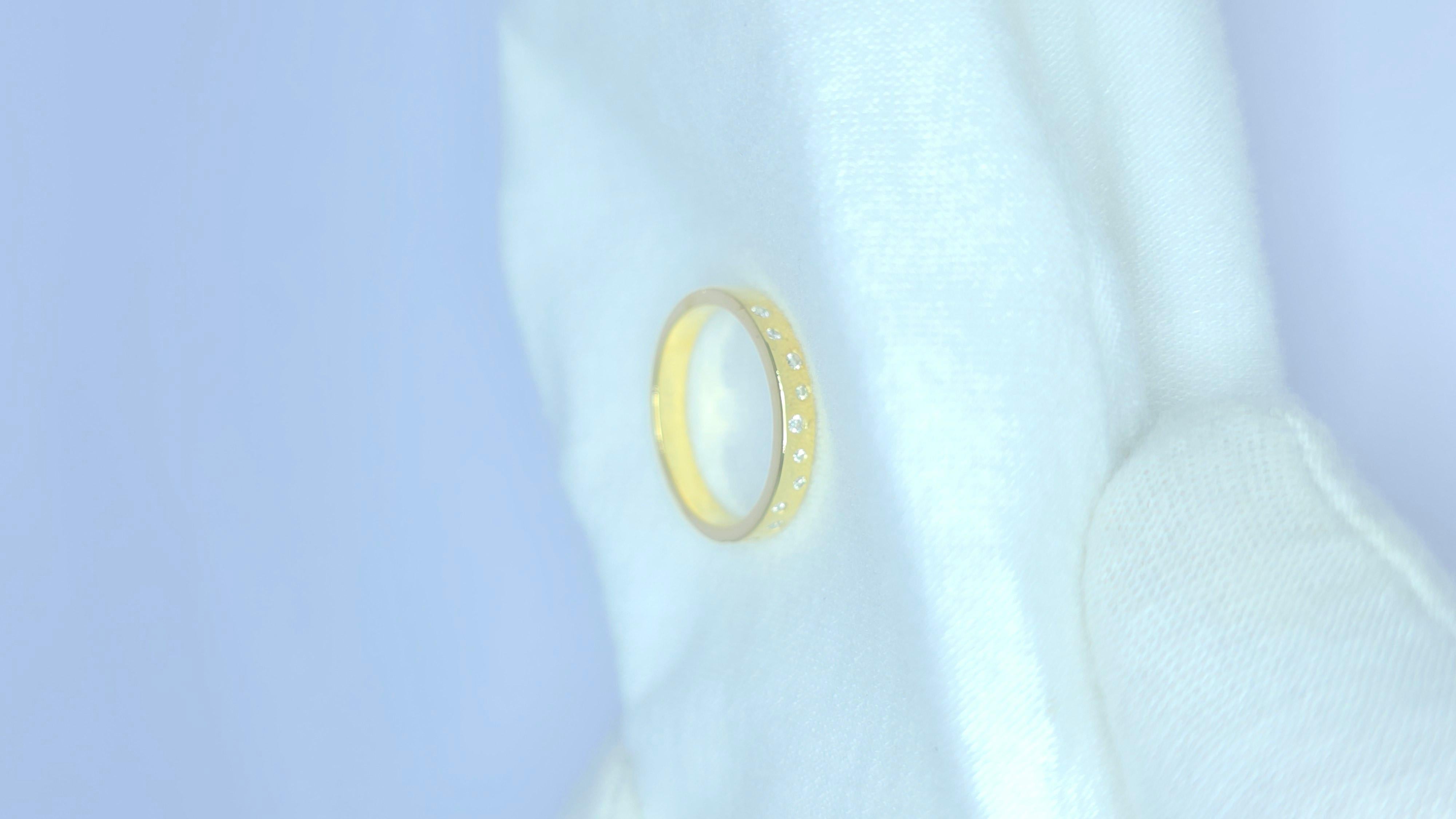 Fede nuziale con diamante Anello impilabile con diamante in oro giallo 14K in vendita 15