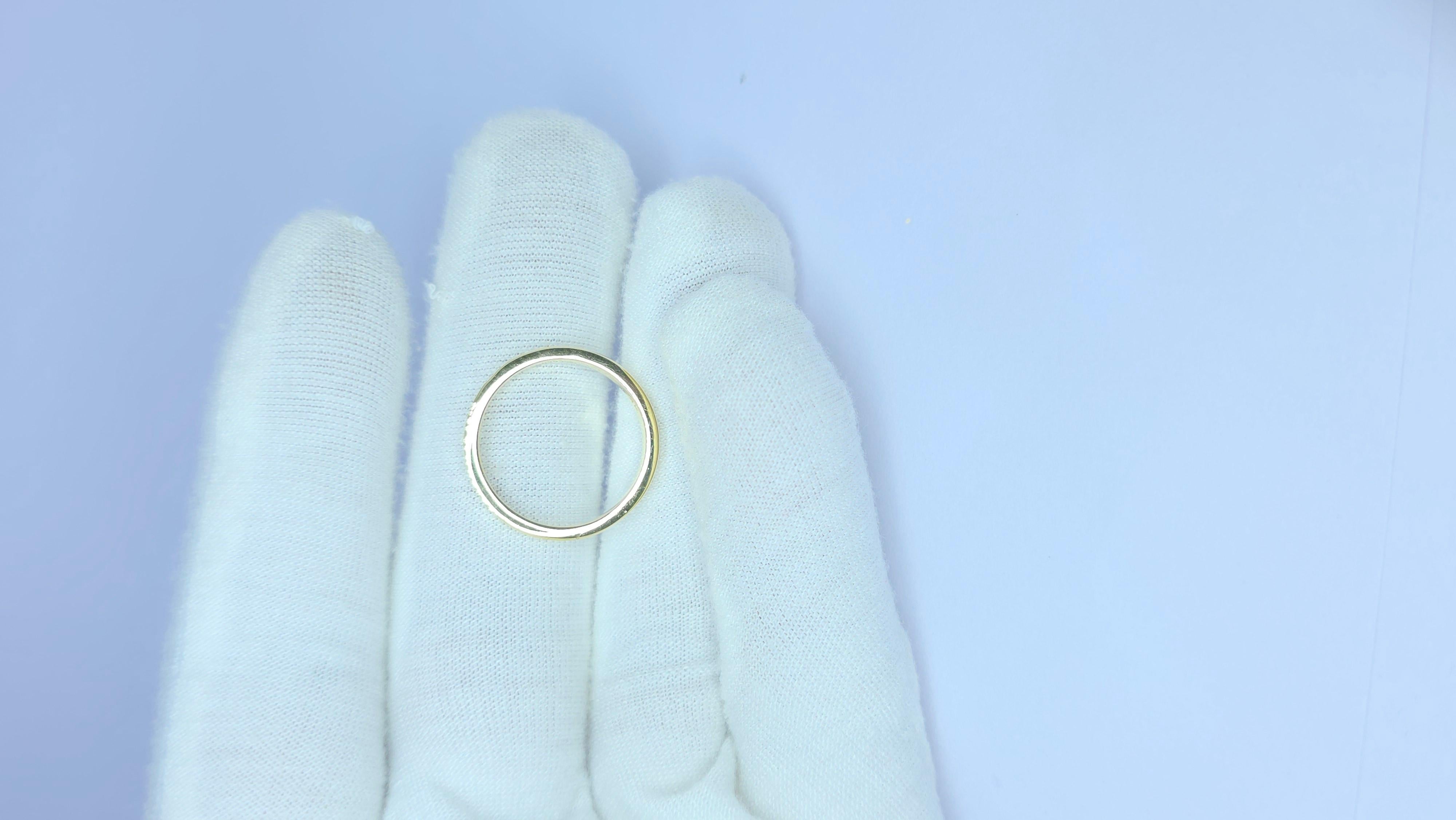 Fede nuziale con diamante Anello impilabile con diamante in oro giallo 14K in vendita 3