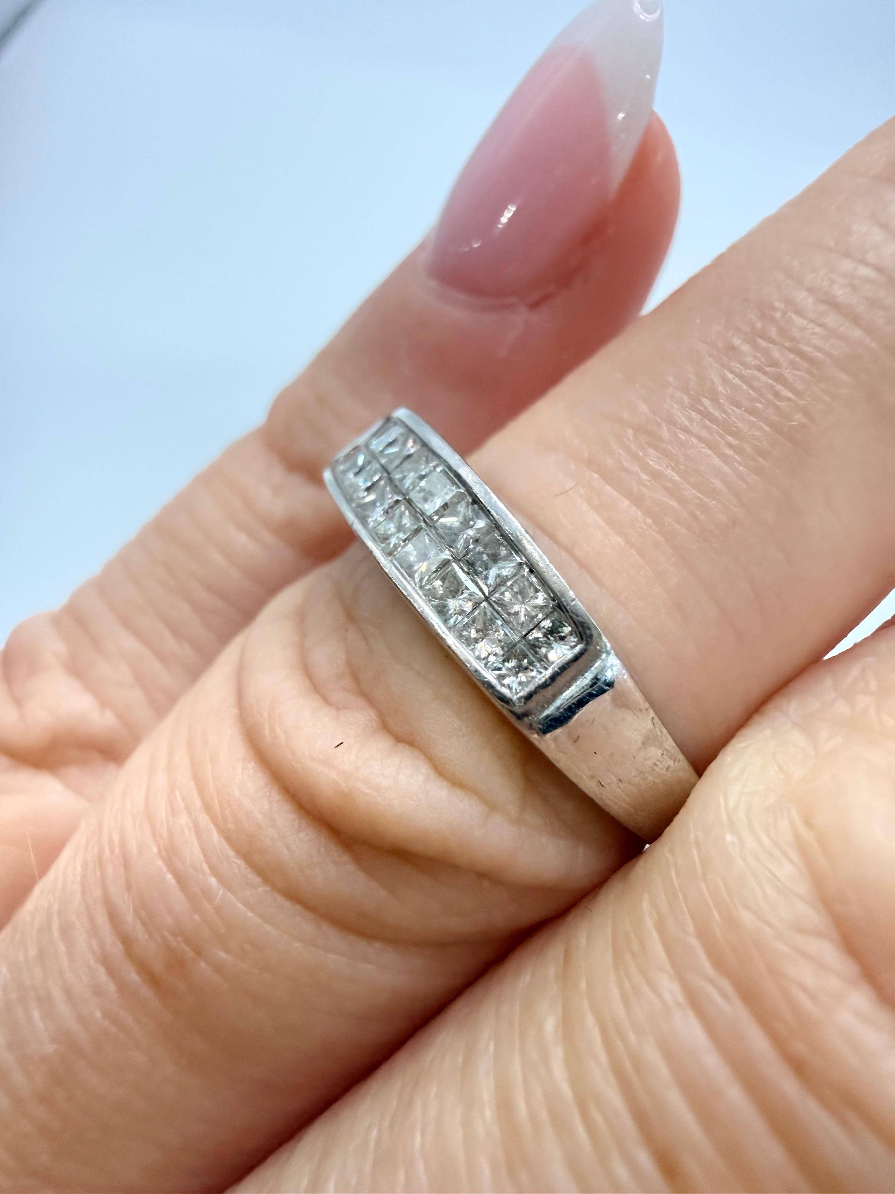 Alianza de diamantes Oro de 14 KT 1,20 quilates Anillo de diamantes talla princesa en Nuevo estado para la venta en Boca Raton, FL