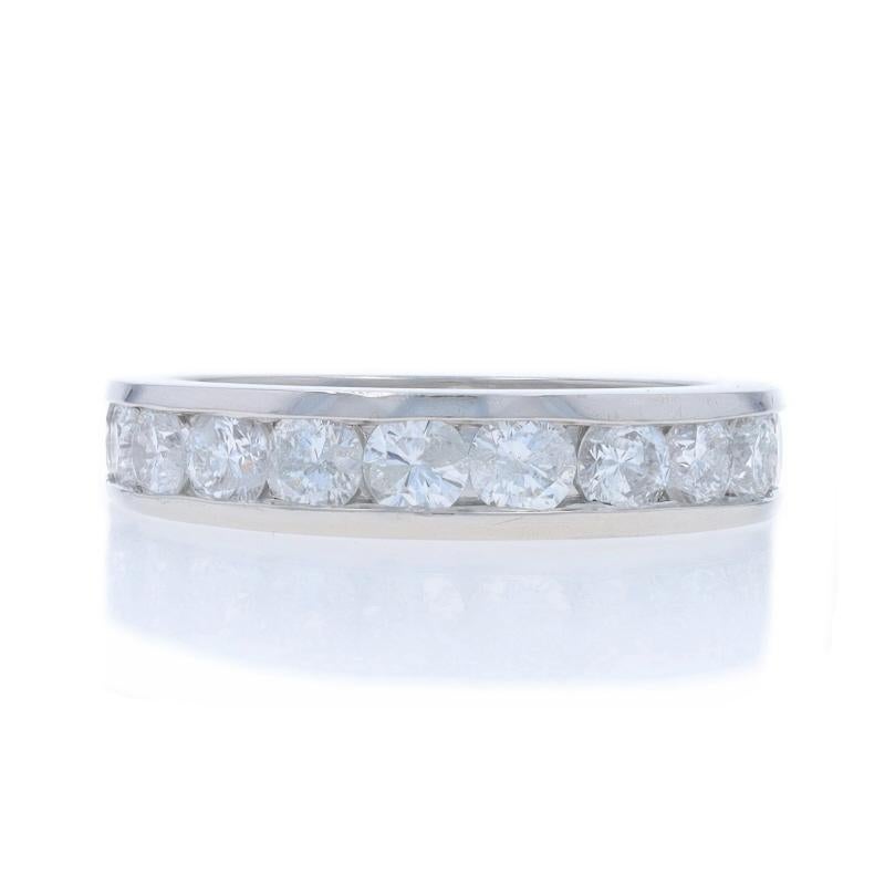Taille : 6 1/2

Métal Contenu : Platine 950

Informations sur les pierres

Diamants naturels
Carat(s) : 2.00ctw
Coupe : Brillant rond
Couleur : F - G
Clarté : I2
Note sur les pierres : quelques pierres sont ébréchées

Total des carats :