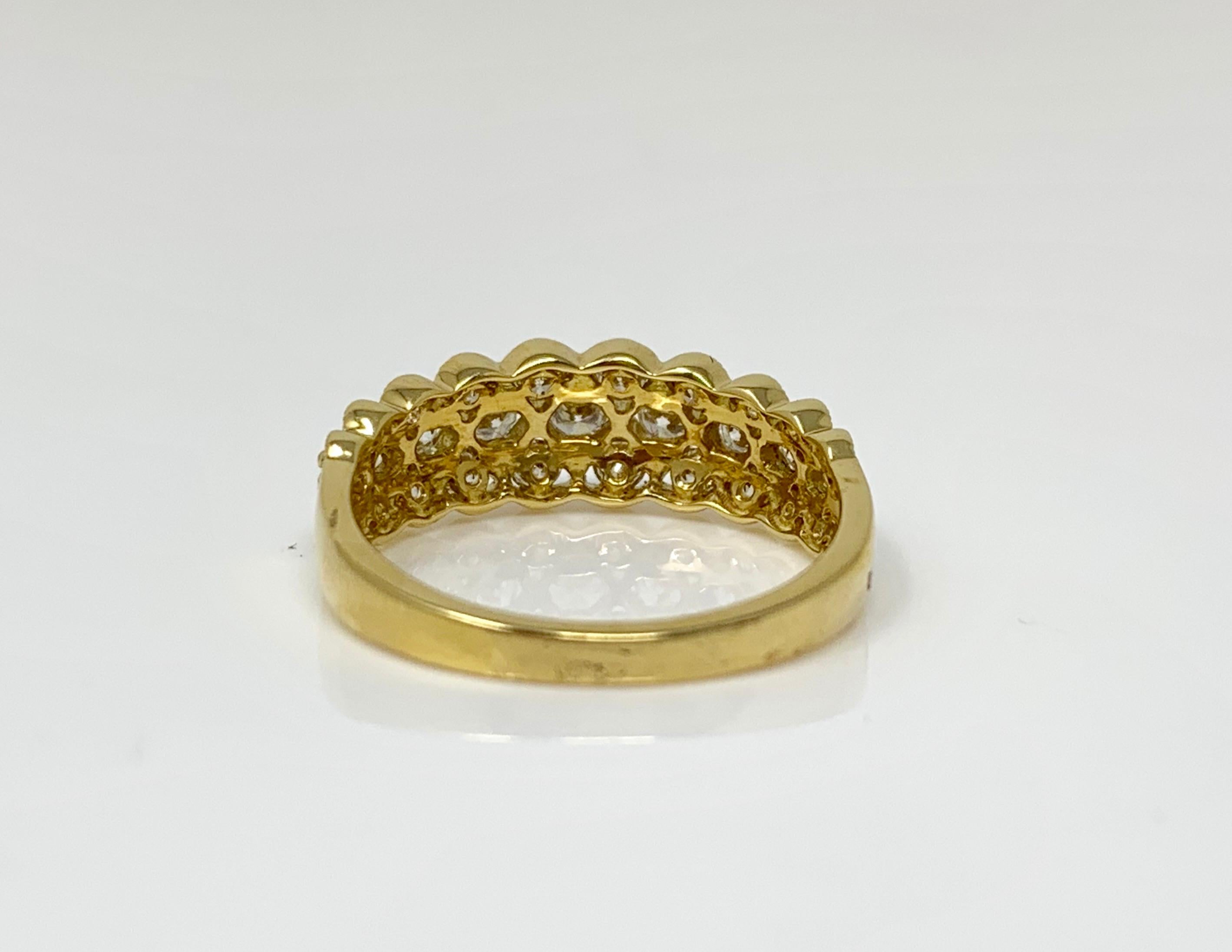 Contemporary Diamond Wedding Band in 18 Karat Yellow Gold For Sale