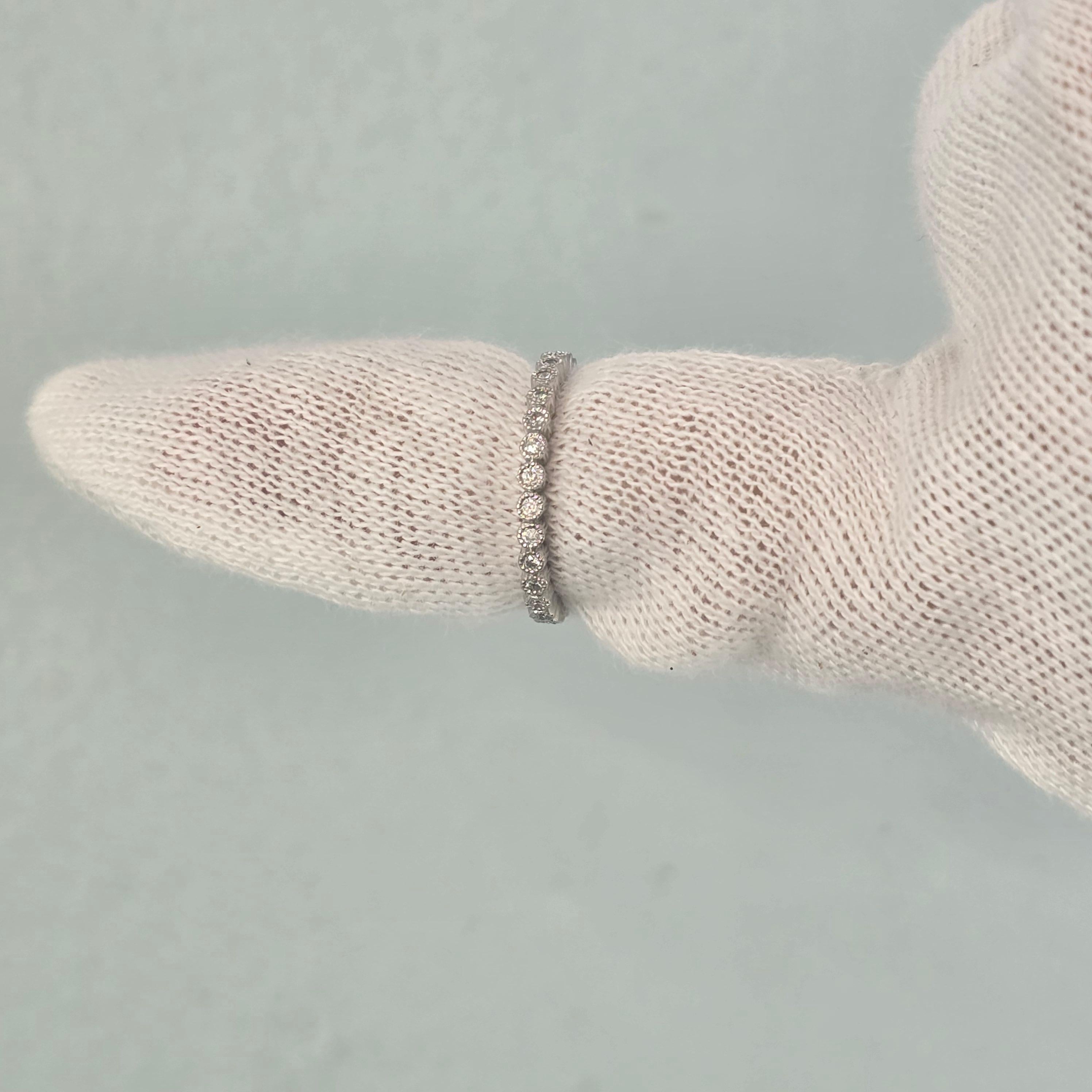 Diamant-Trauring in PLATINUM Lünette Trauring (Brillantschliff) im Angebot