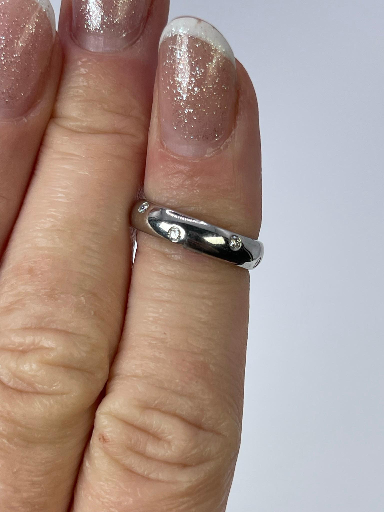 Round Cut Diamond Wedding Band Platinum 0.16ct Diamond Ring Wedding Ring Classic  For Sale