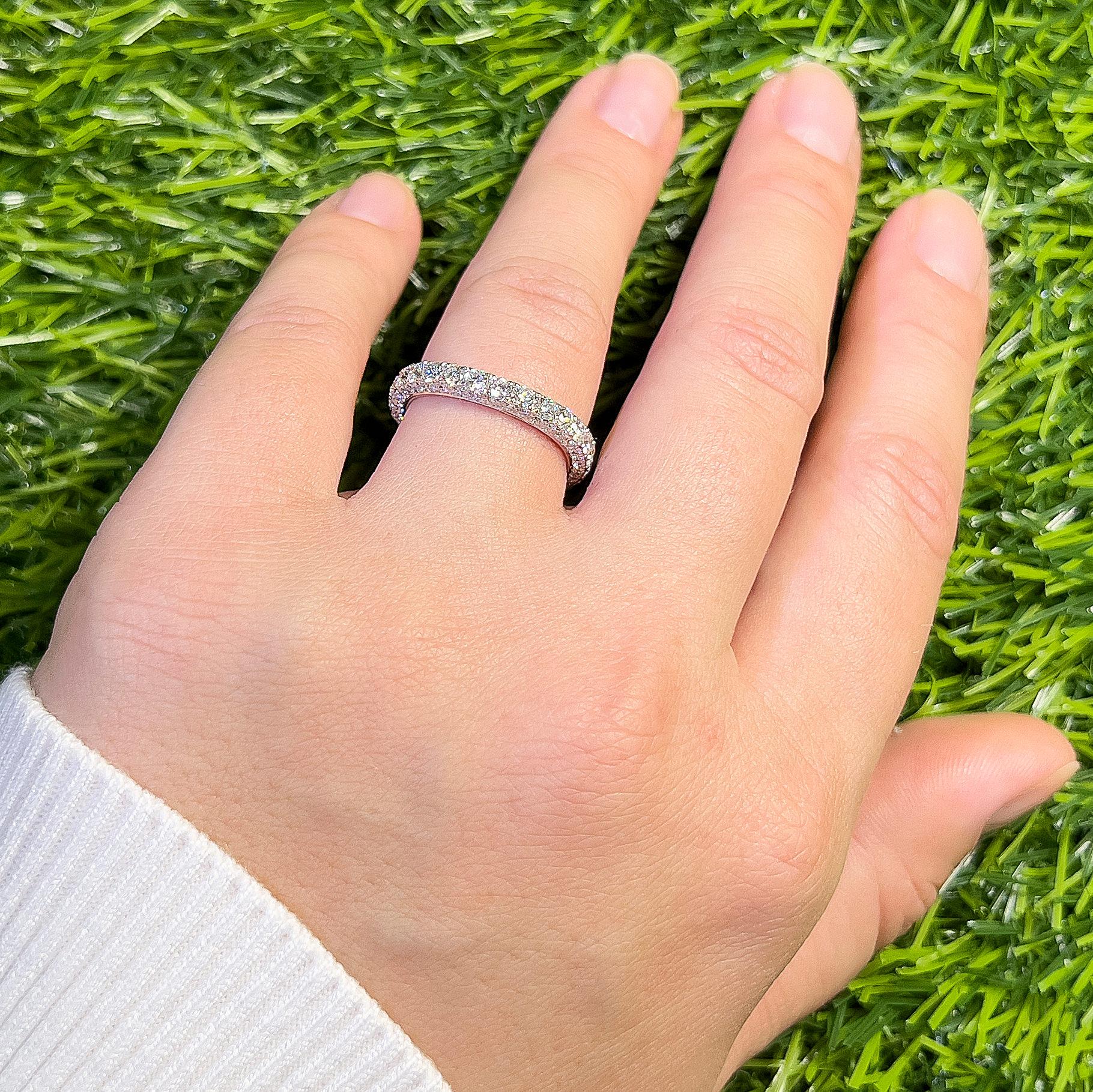 Contemporary Diamond Wedding Band Ring 1.41 Carats 47 Diamonds 18K White Gold For Sale