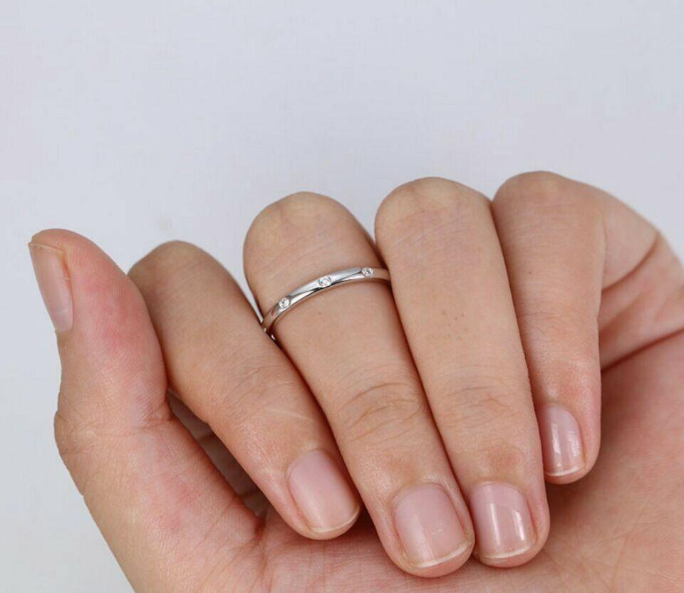 Women's Diamond Wedding Band Round Cut 14k White Gold Ring For Sale
