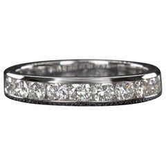 1 Carat Round Brilliant Cut Diamond Wedding Band