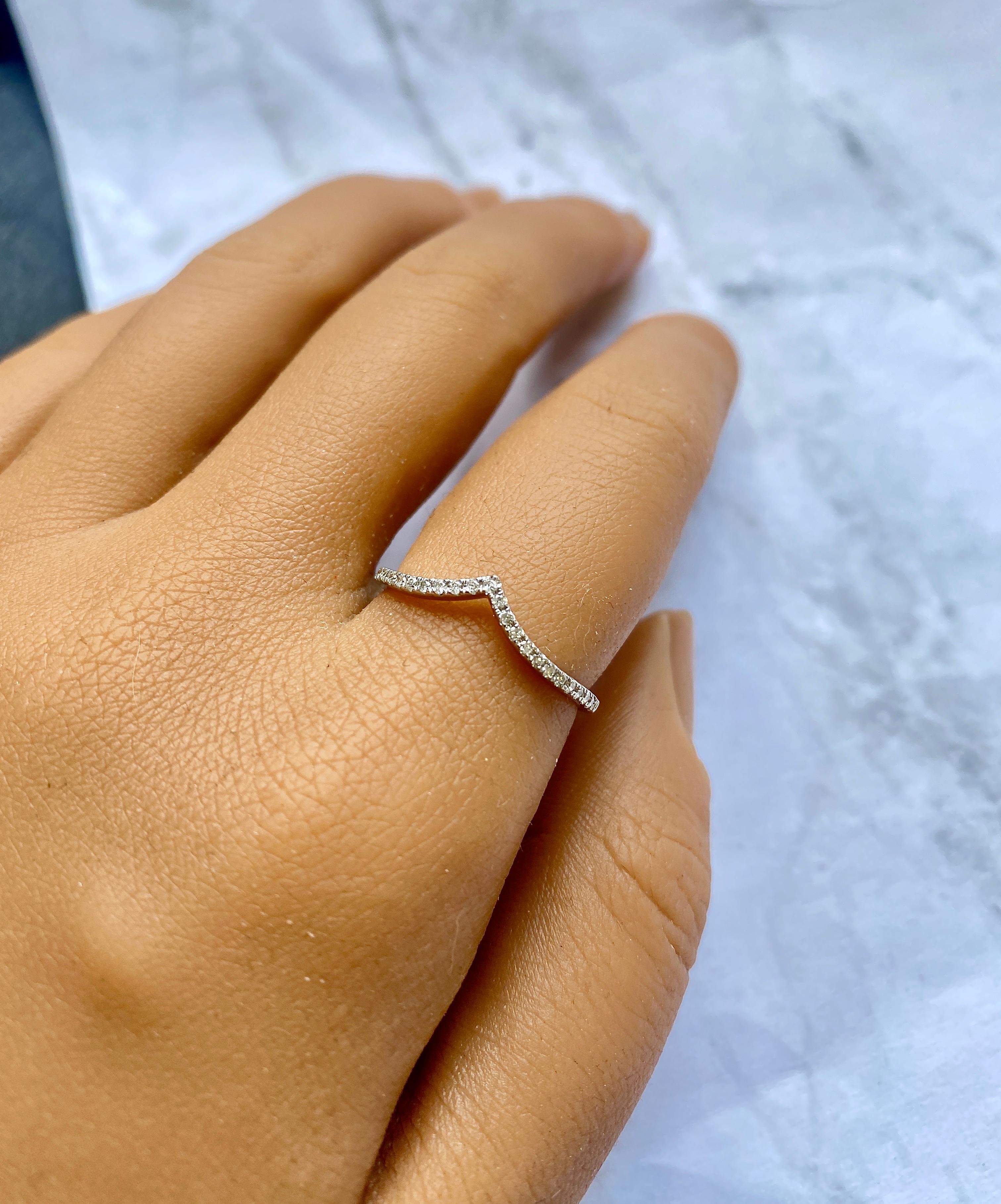 Diamant-Hochzeitsring, Ring aus 14 Karat Weißgold mit natürlichen Diamanten, minimalistisch im Angebot 3