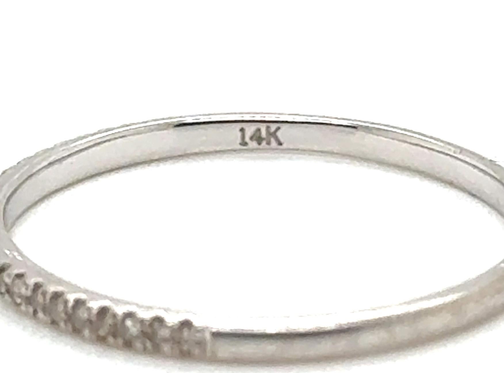 Diamond Wedding Ring Anniversary Band .20ct G-H 14K Made for Stacking In Excellent Condition In Dearborn, MI